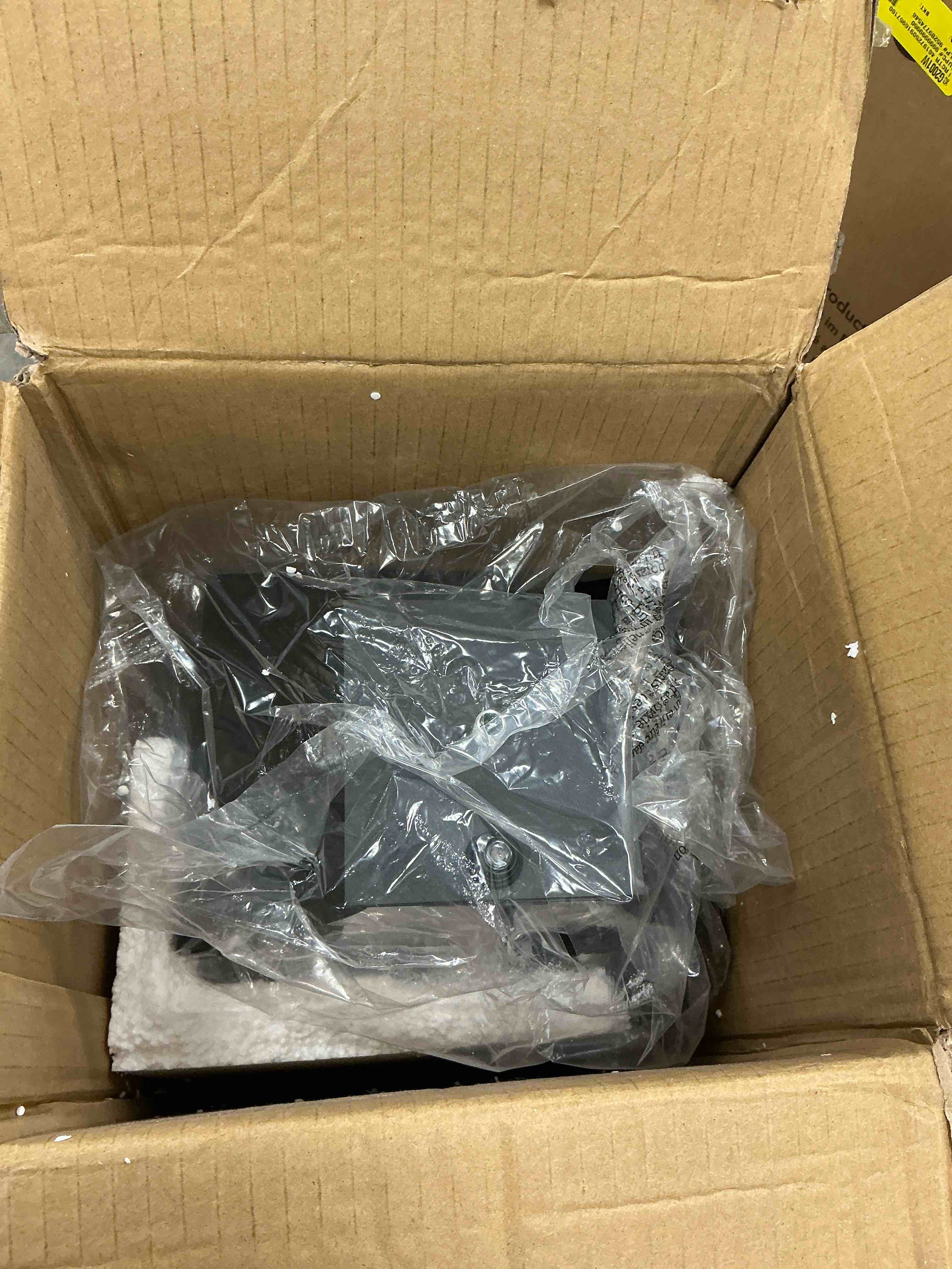 https://s3.amazonaws.com/lotting-images-prod/EmanualPiazza/PNK3436685_1760627001188.jpeg