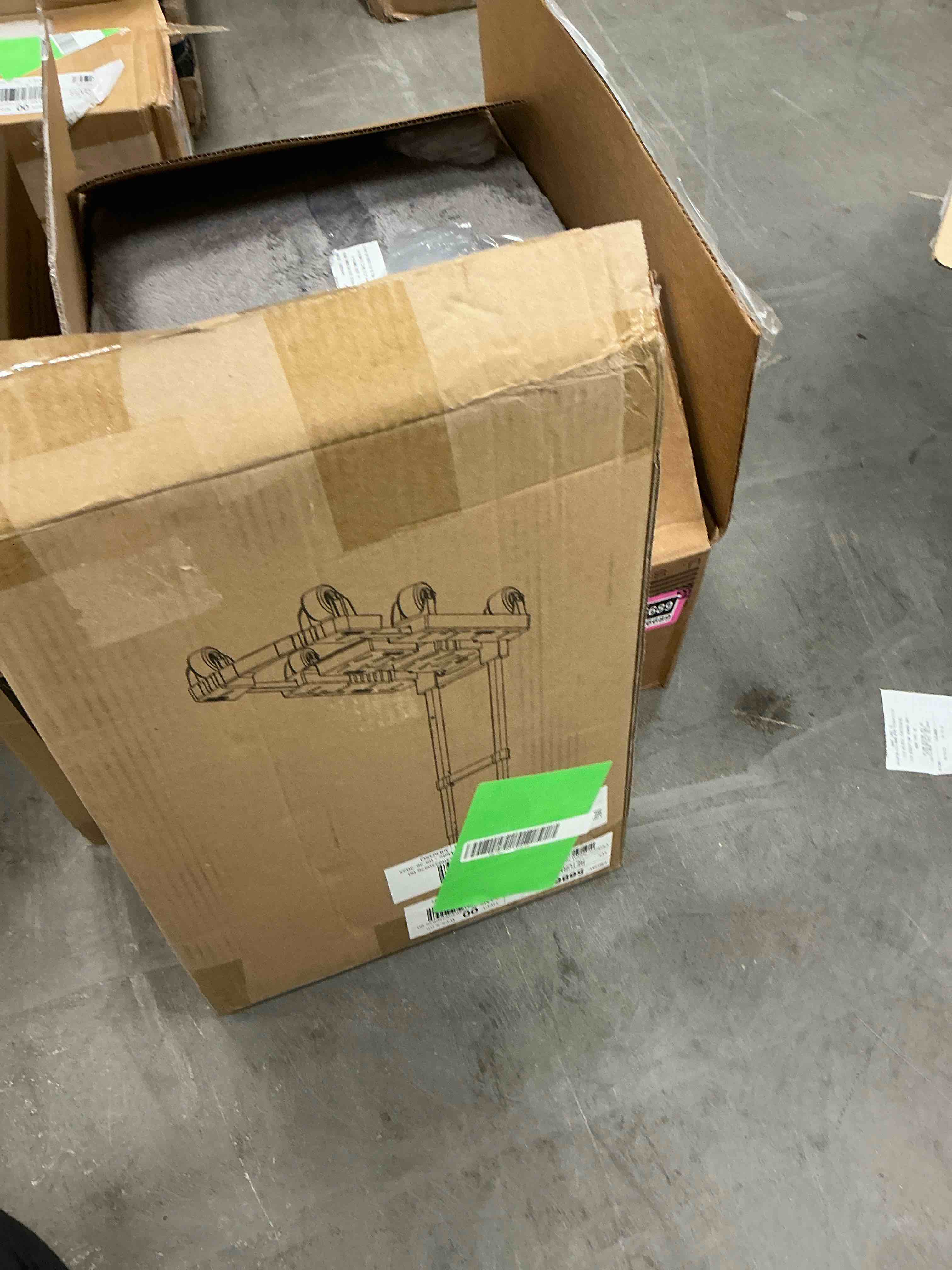 https://s3.amazonaws.com/lotting-images-prod/EmanualPiazza/PNK3436690_1760628395329.jpeg