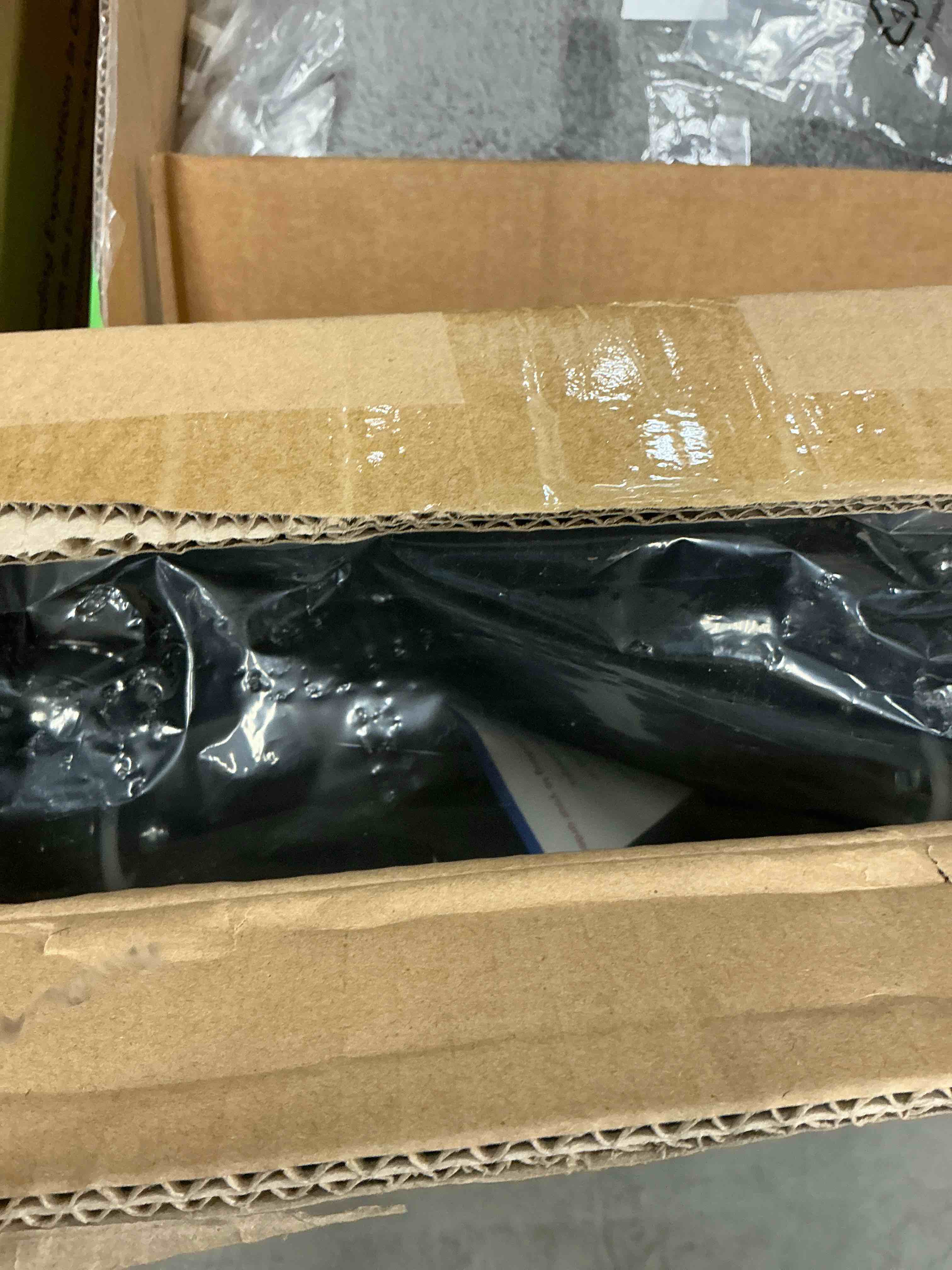 https://s3.amazonaws.com/lotting-images-prod/EmanualPiazza/PNK3436690_1760628399334.jpeg