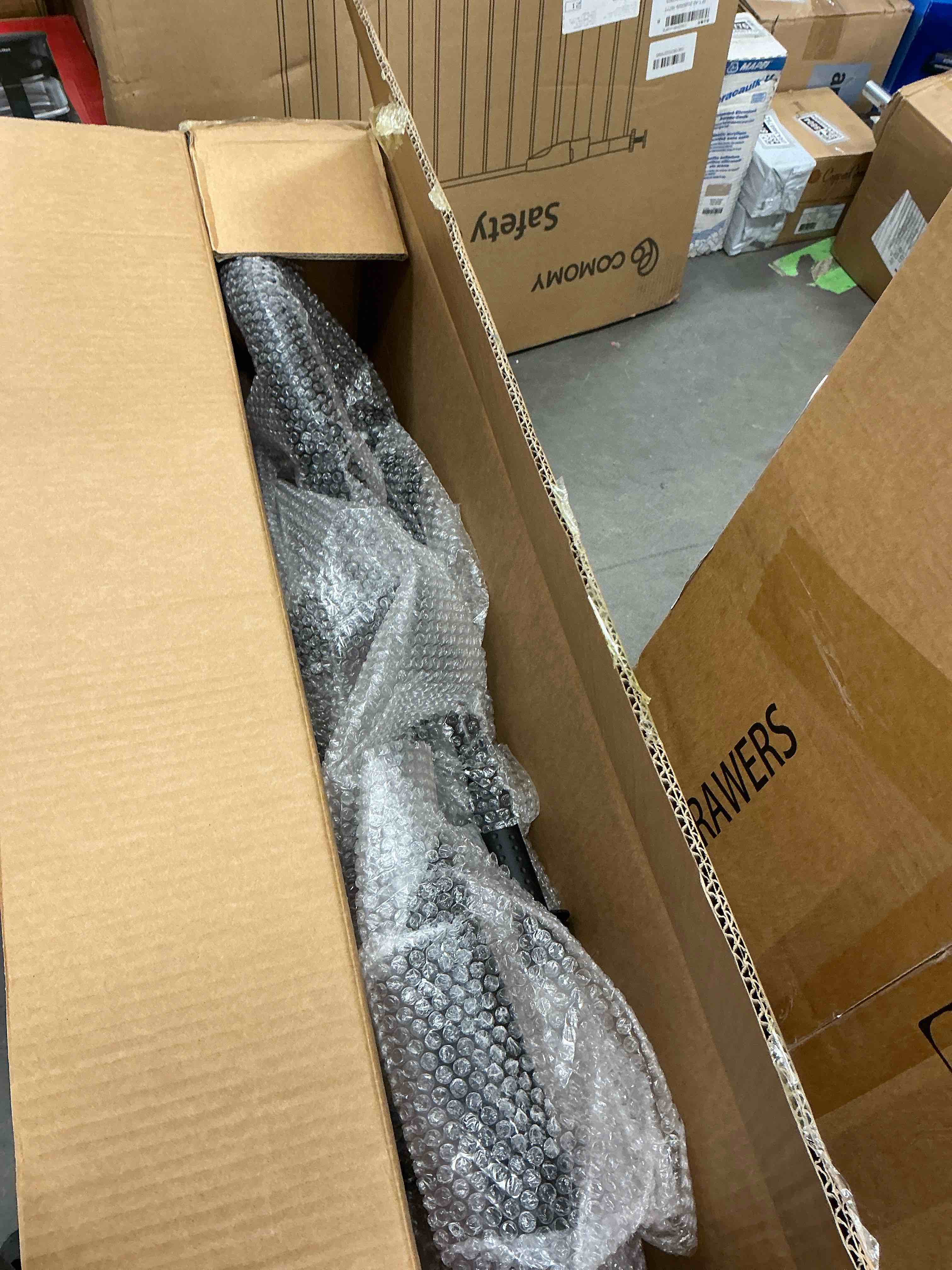 https://s3.amazonaws.com/lotting-images-prod/EmanualPiazza/PNK3436709_1760631017691.jpeg