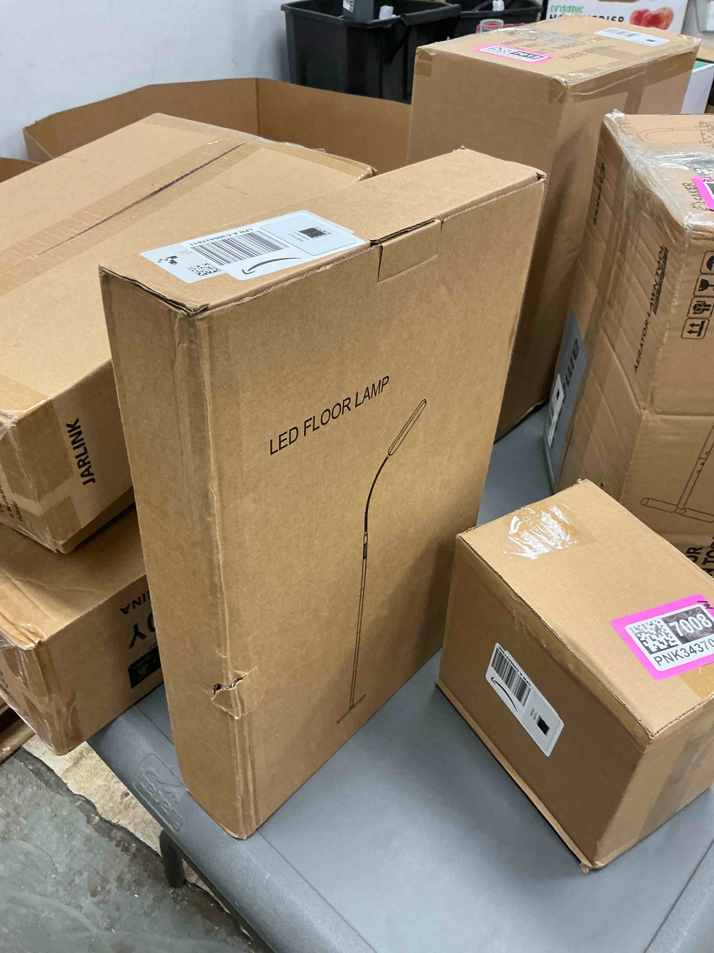 https://s3.amazonaws.com/lotting-images-prod/EmanualPiazza/PNK3437007_1760714734667.jpeg