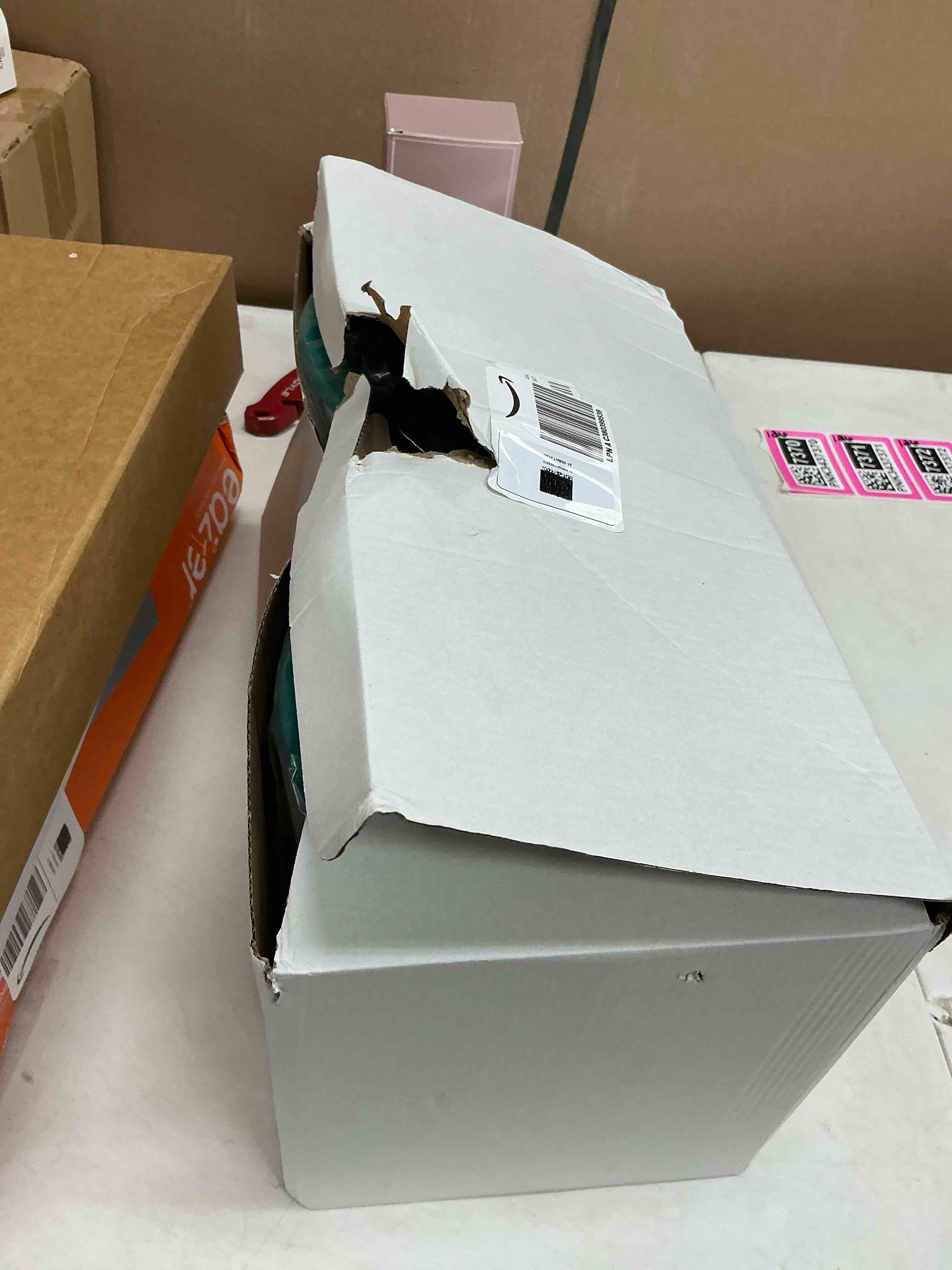 https://s3.amazonaws.com/lotting-images-prod/EmanualPiazza/PNK3437362_1761137132509.jpeg