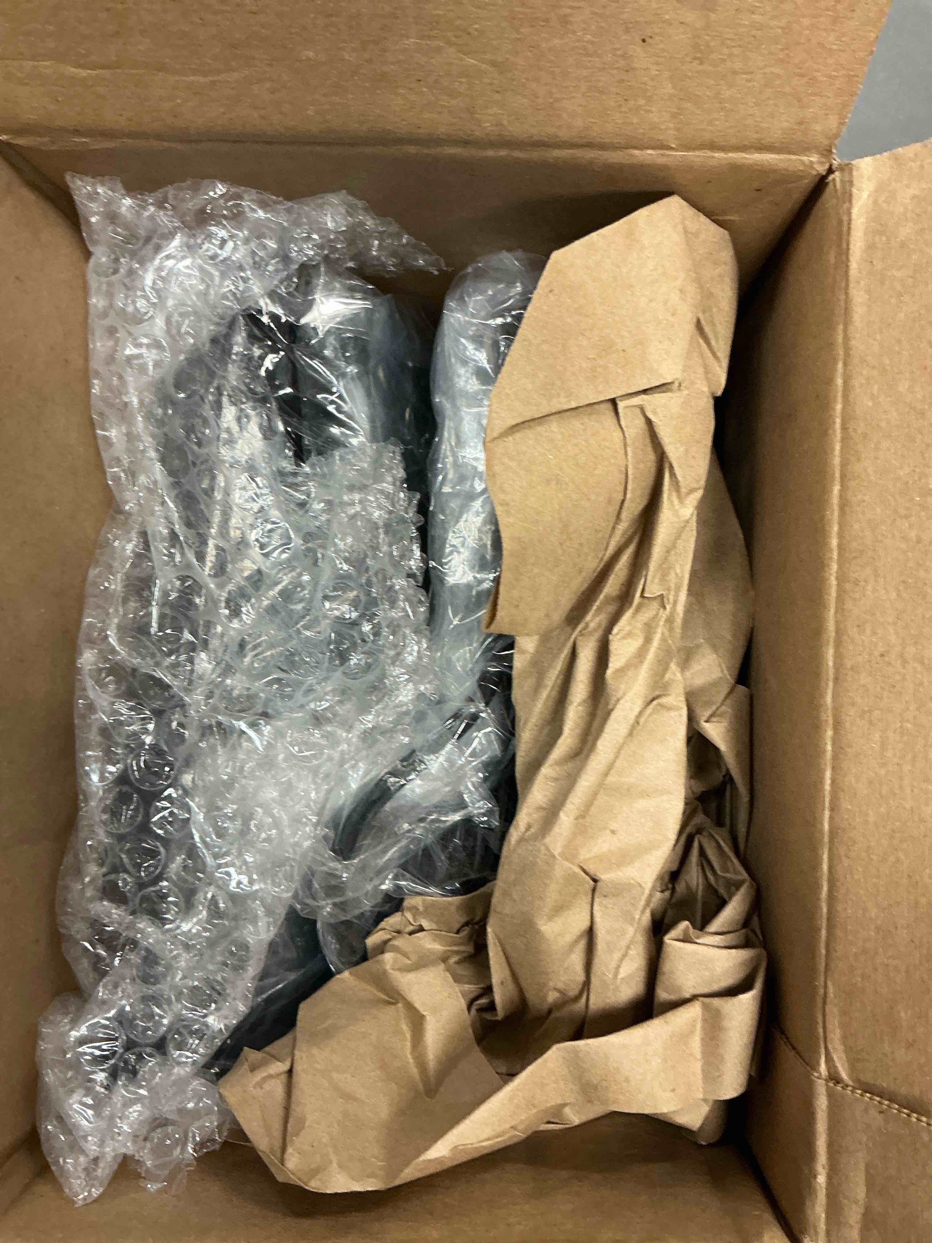 https://s3.amazonaws.com/lotting-images-prod/EmanualPiazza/PNK3437403_1761080900895.jpeg
