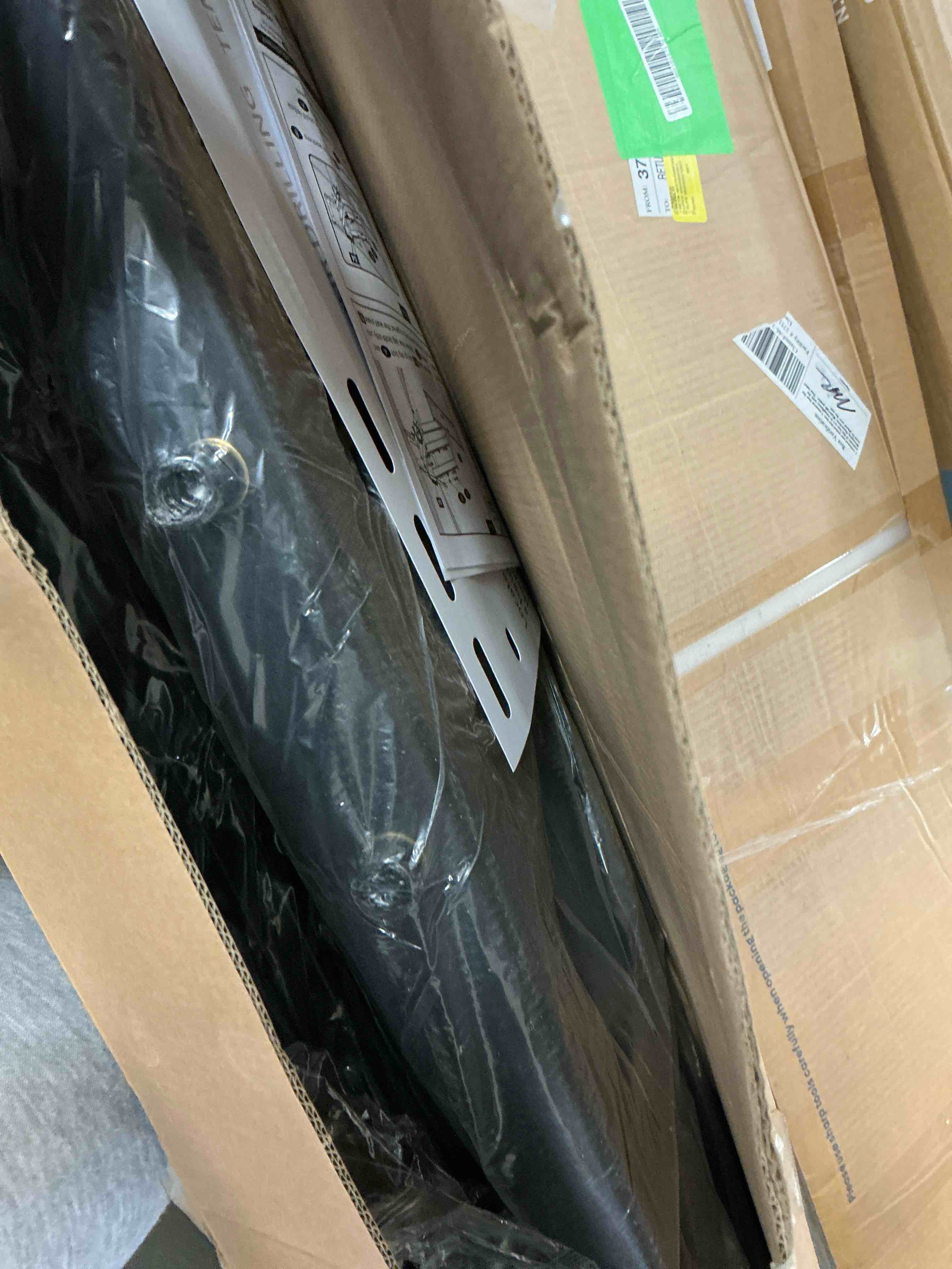 https://s3.amazonaws.com/lotting-images-prod/EmanualPiazza/PNK3437554_1761330299632.jpeg