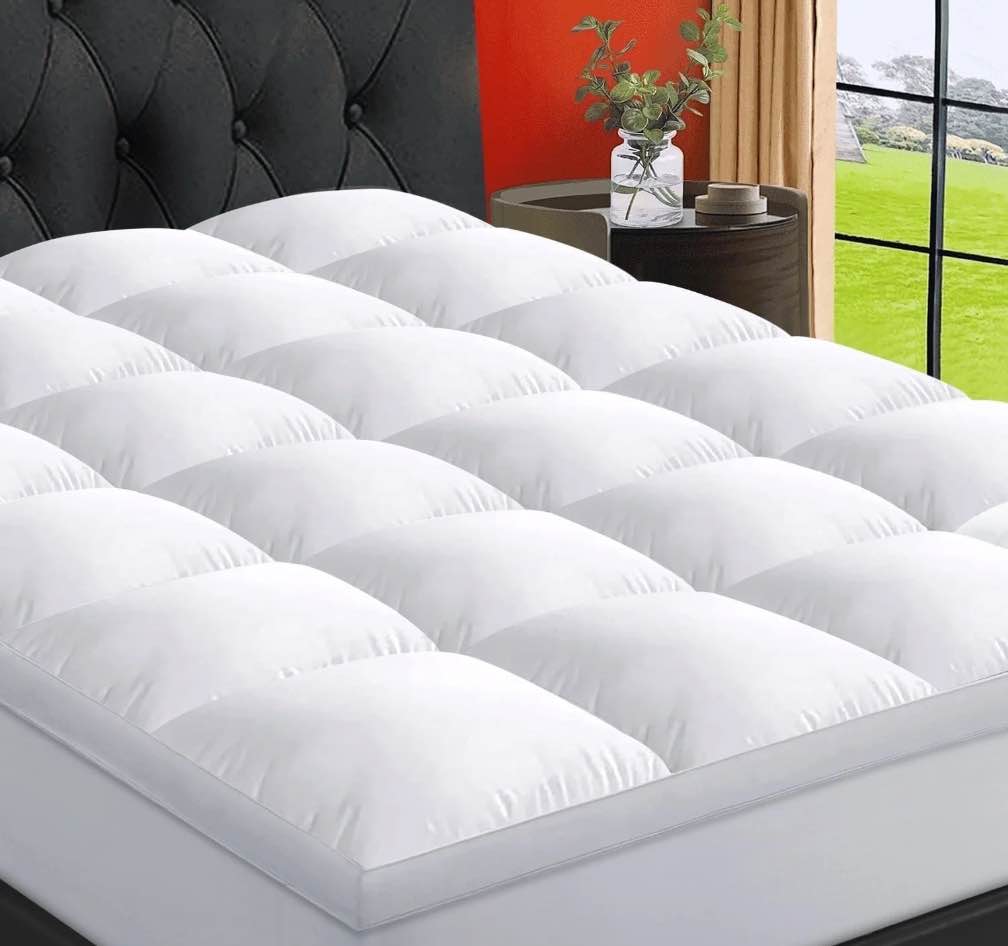 EMONIA 100% 400TC Mattress Topper Queen for Back Pain, 900GSM Mattress Pad Pillow Top, Quilted Fitted Mattress Protector Cover with 8-21" Deep Elastic Pocket, Soft Comfort Breathable (White, Queen)