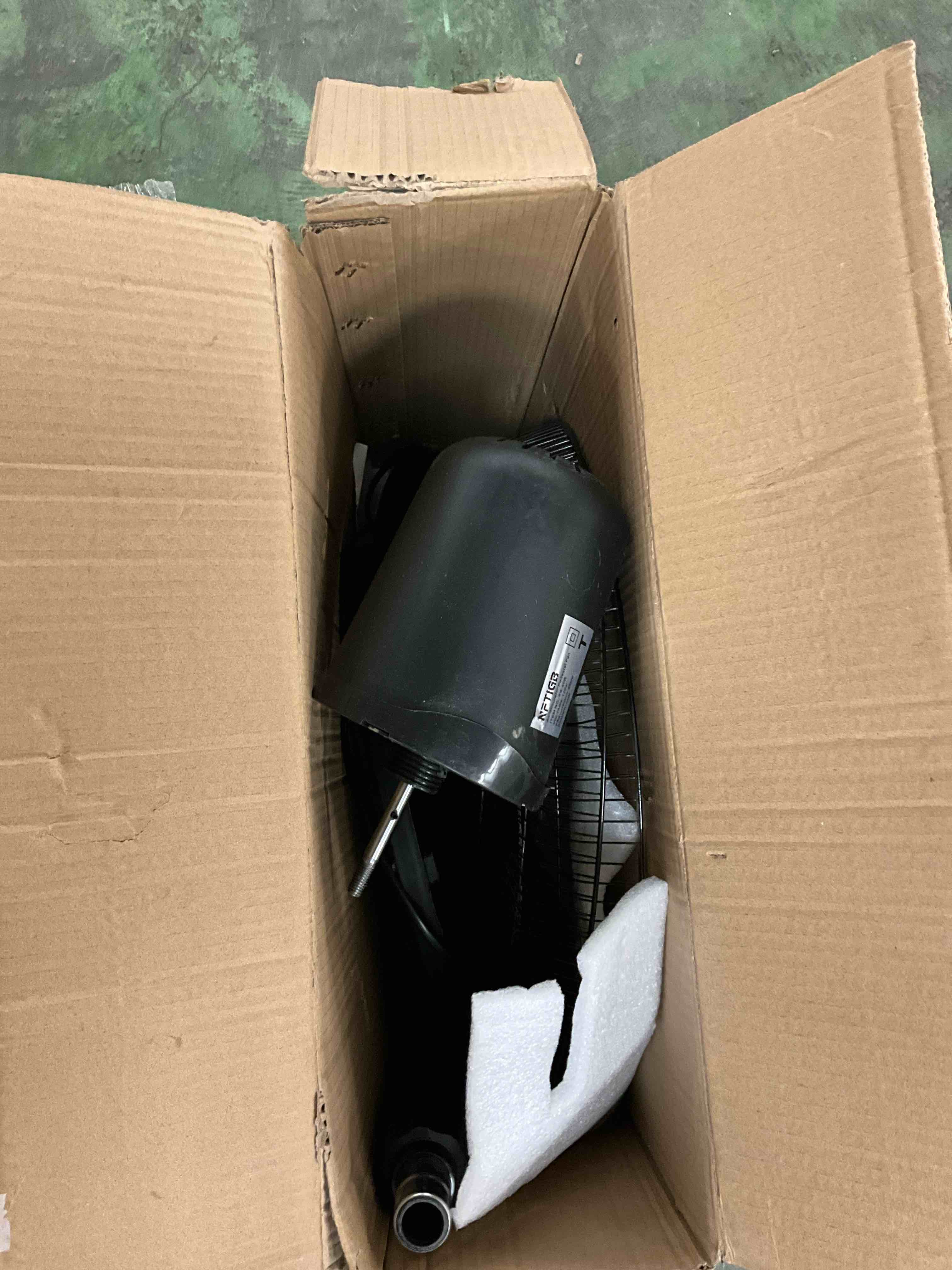 https://s3.amazonaws.com/lotting-images-prod/EmanualPiazza/PNK3439078_1753107747293.jpeg