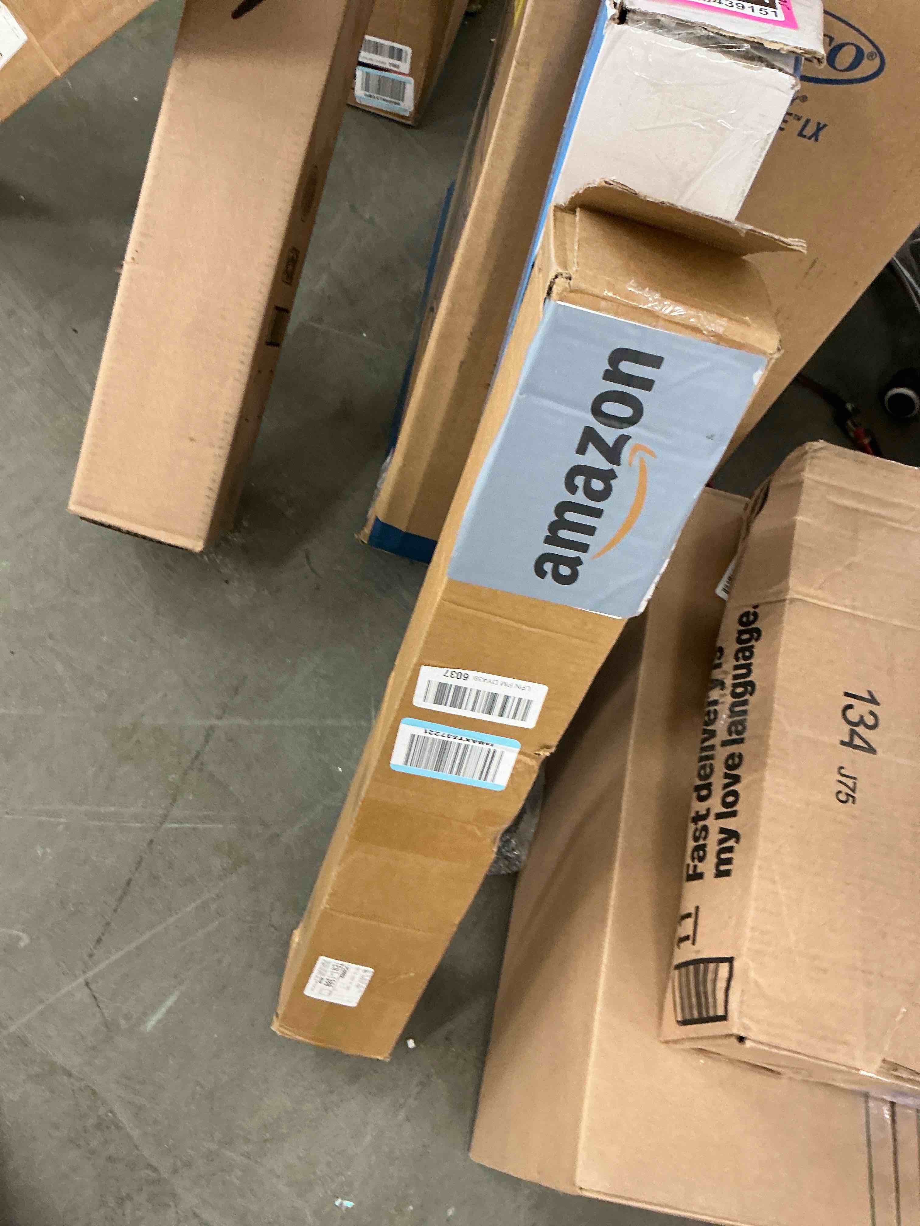 https://s3.amazonaws.com/lotting-images-prod/EmanualPiazza/PNK3439149_1753110027095.jpeg