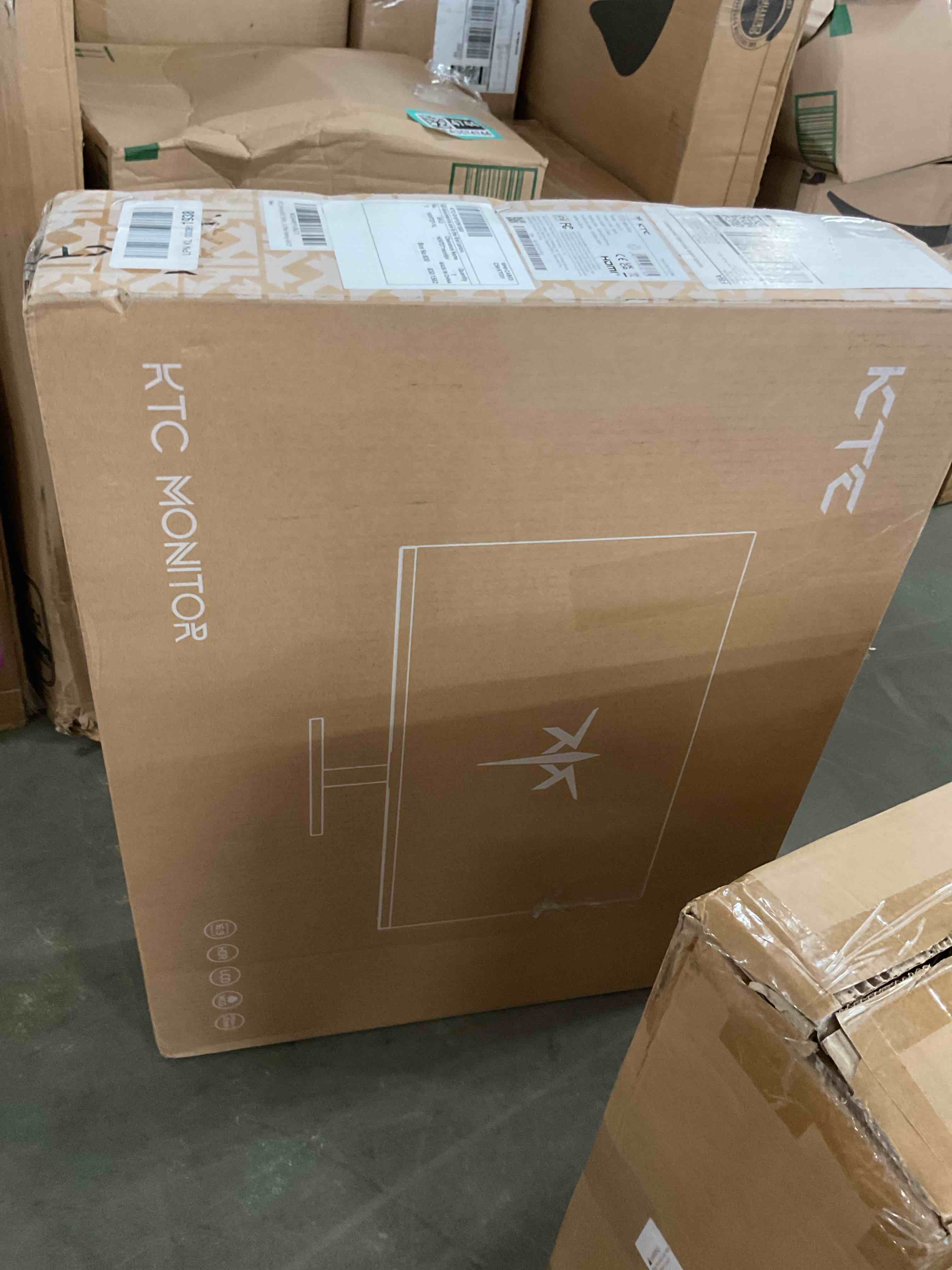 https://s3.amazonaws.com/lotting-images-prod/EmanualPiazza/PNK3439281_1753979508344.jpeg