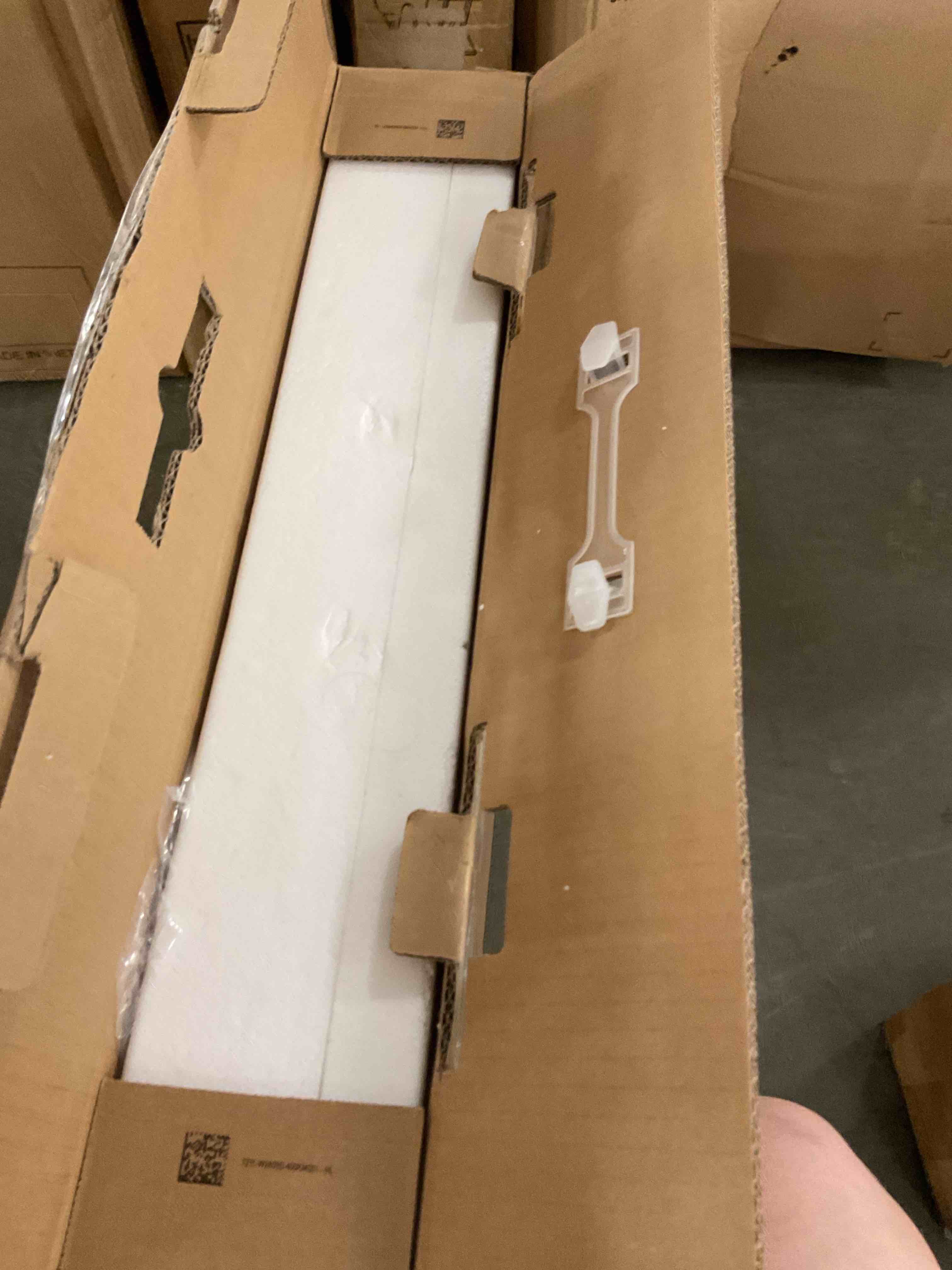 https://s3.amazonaws.com/lotting-images-prod/EmanualPiazza/PNK3439281_1753979522734.jpeg