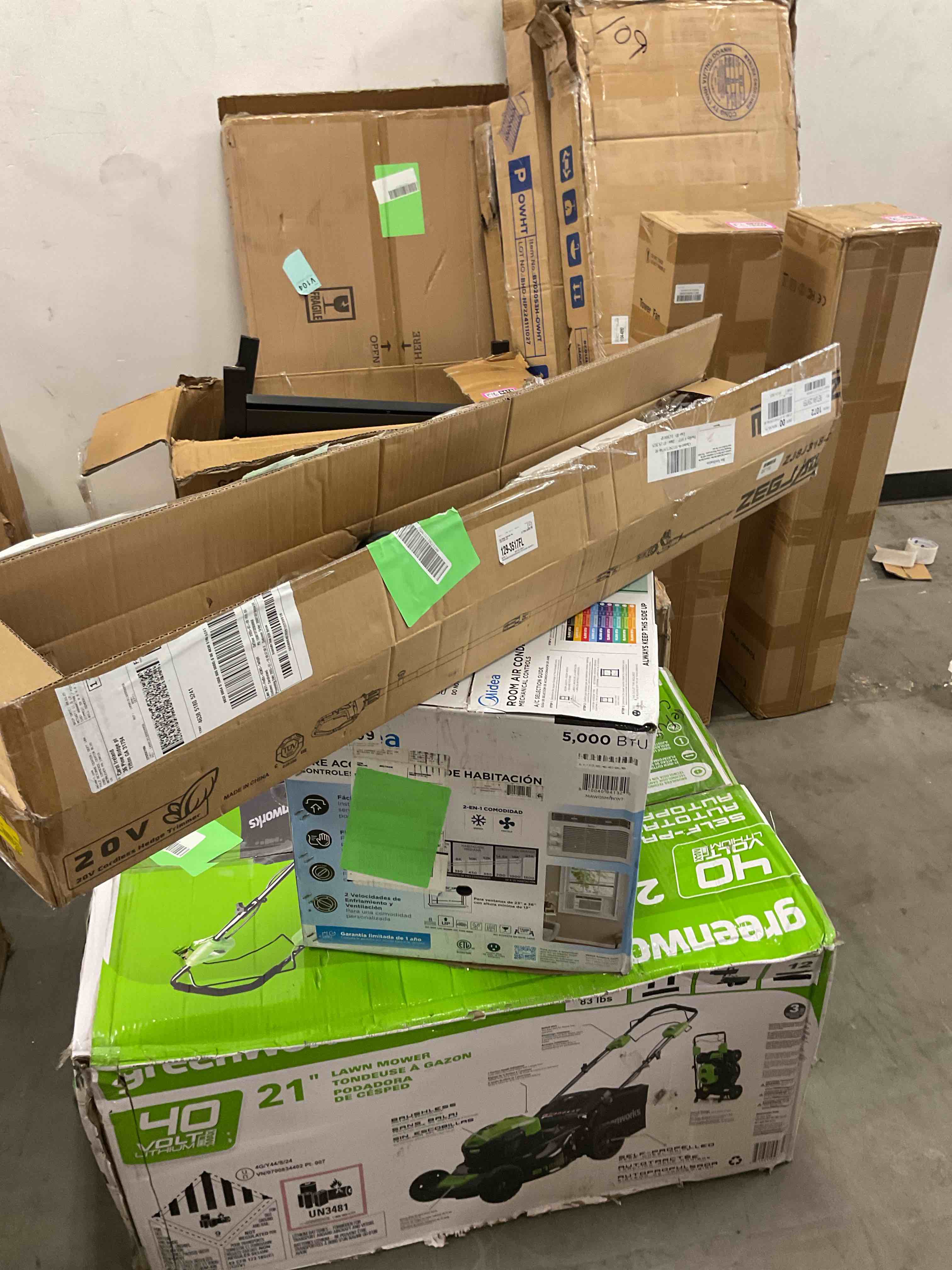 https://s3.amazonaws.com/lotting-images-prod/EmanualPiazza/PNK3439407_1754572511361.jpeg