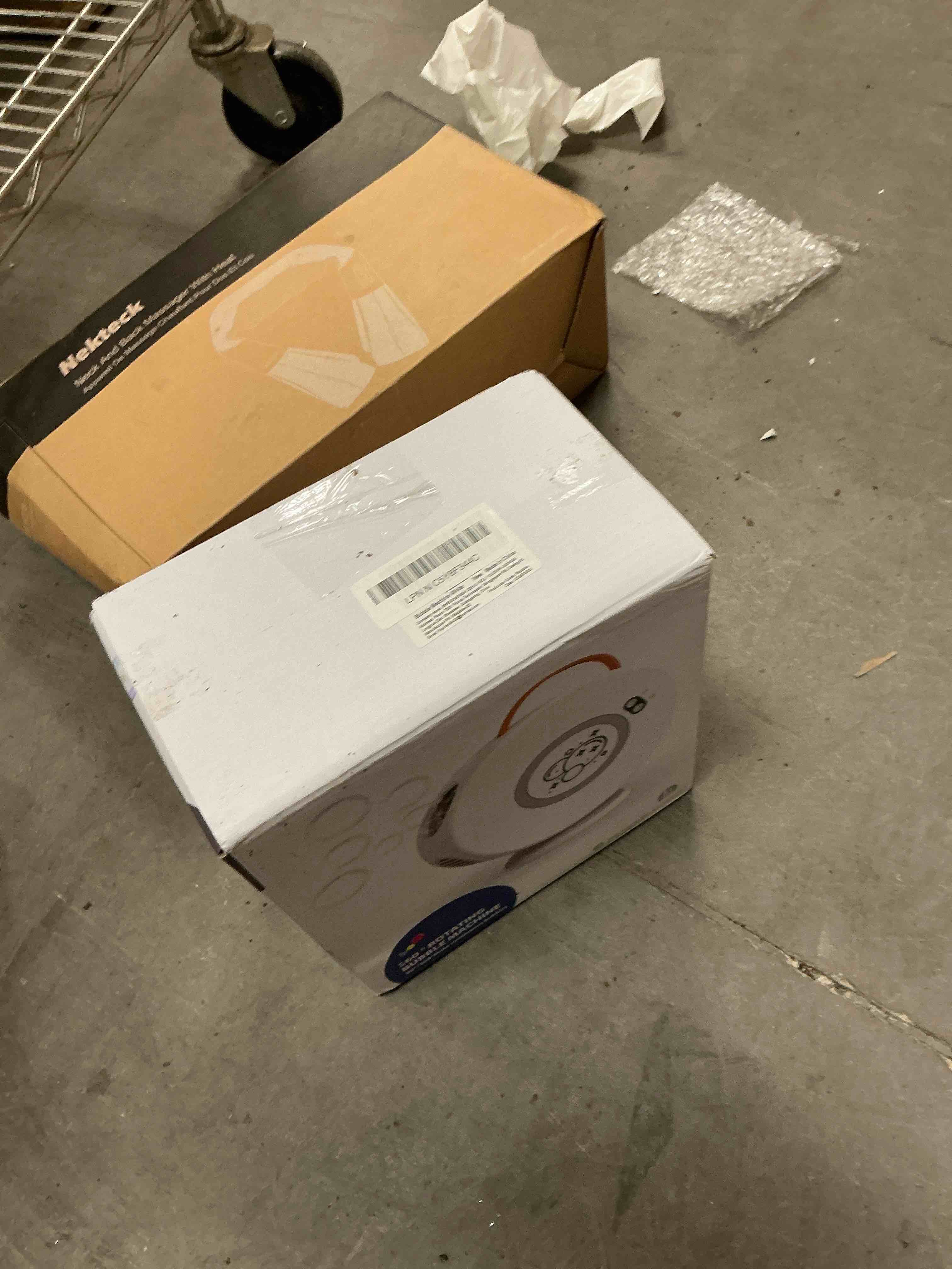 https://s3.amazonaws.com/lotting-images-prod/EmanualPiazza/PNK3439663_1755285457186.jpeg
