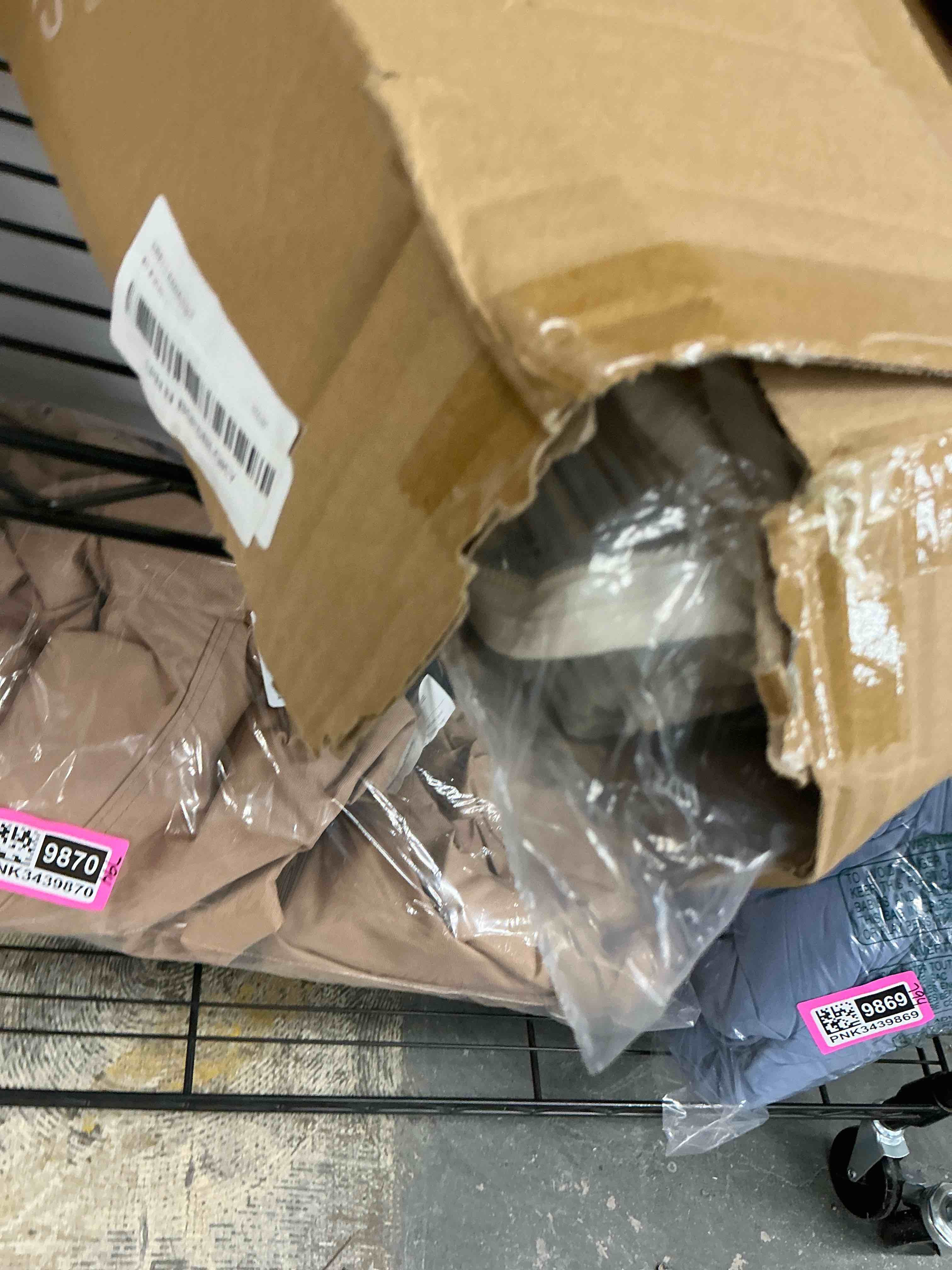 https://s3.amazonaws.com/lotting-images-prod/EmanualPiazza/PNK3439866_1755705376314.jpeg