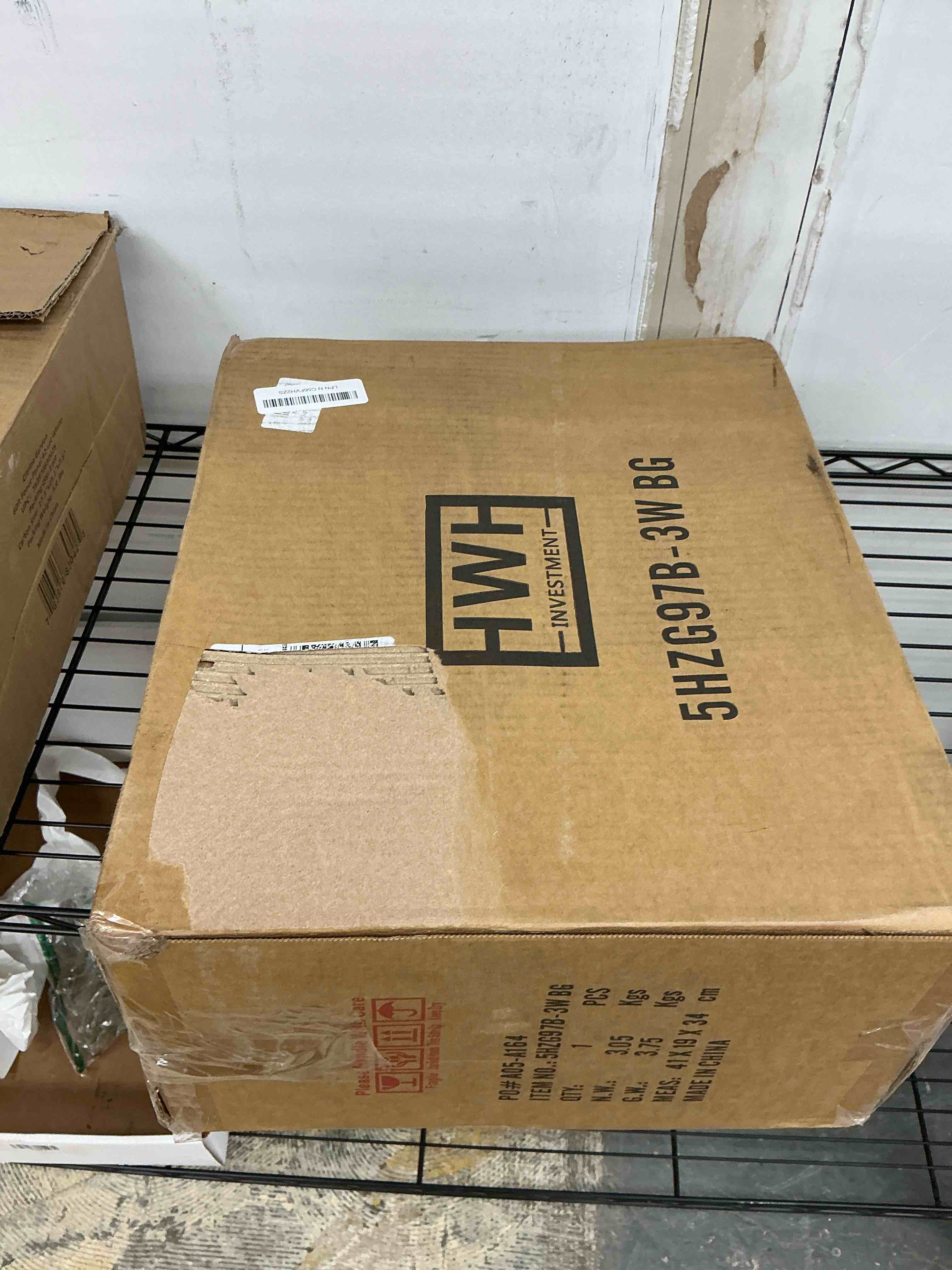 https://s3.amazonaws.com/lotting-images-prod/EmanualPiazza/PNK3439883_1755704439615.jpeg