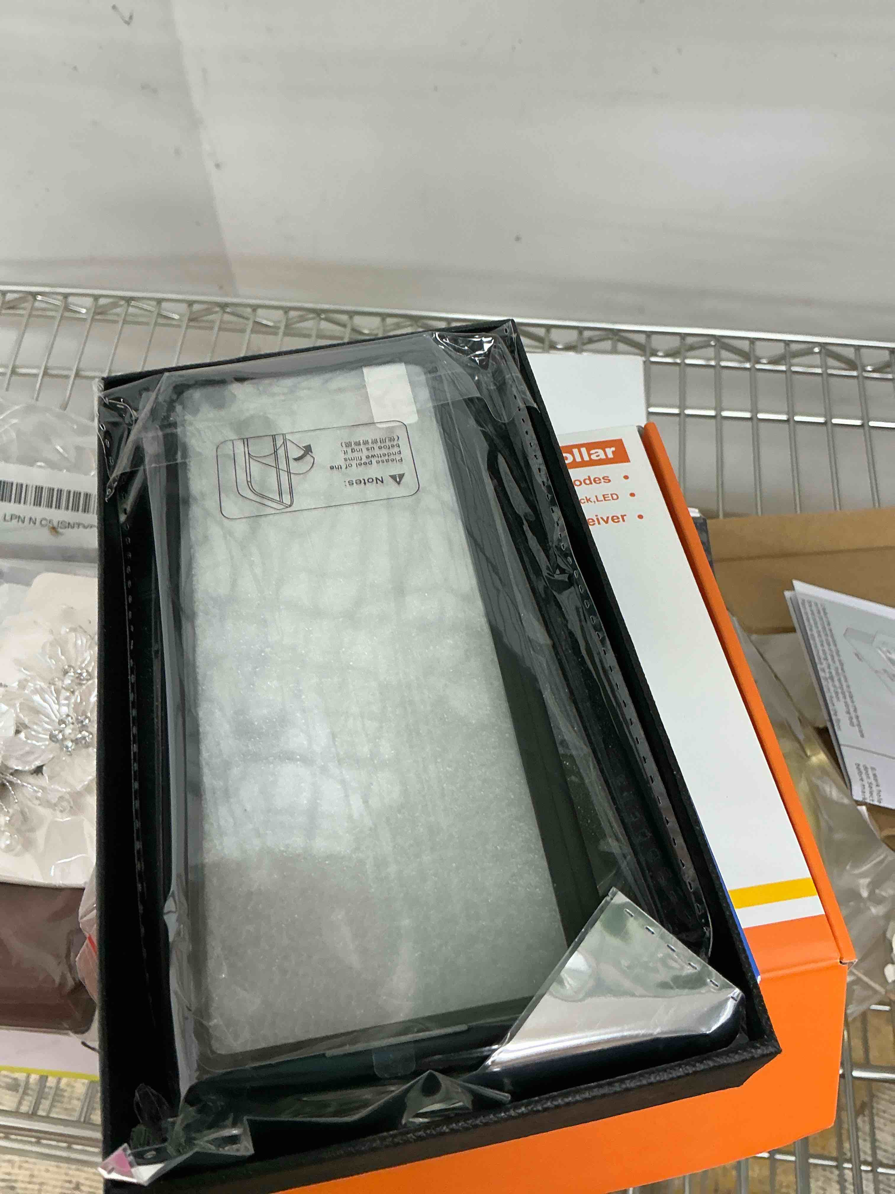 https://s3.amazonaws.com/lotting-images-prod/EmanualPiazza/PNK3439938_1755709108826.jpeg