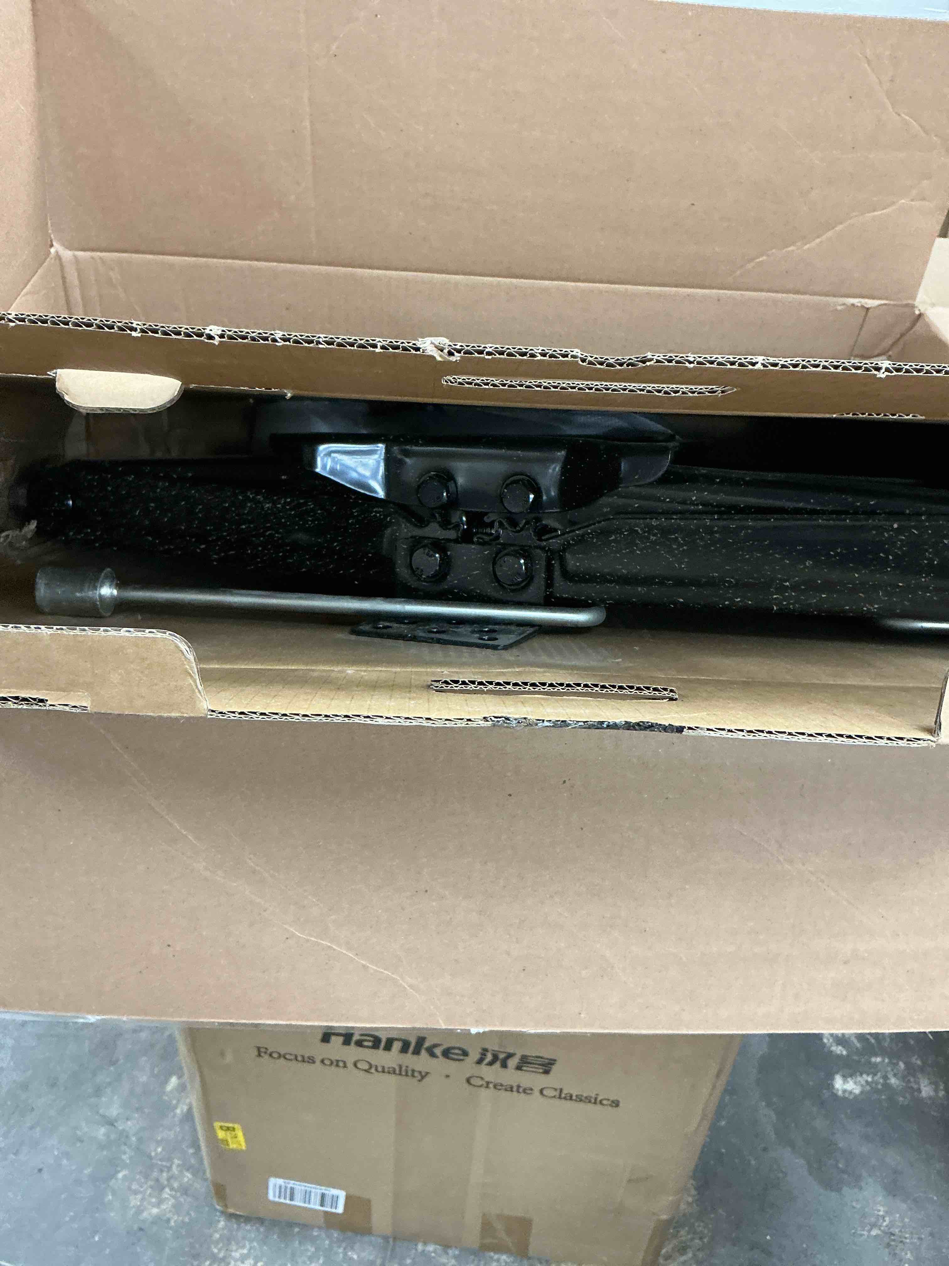 https://s3.amazonaws.com/lotting-images-prod/EmanualPiazza/PNK3440027_1756150857539.jpeg