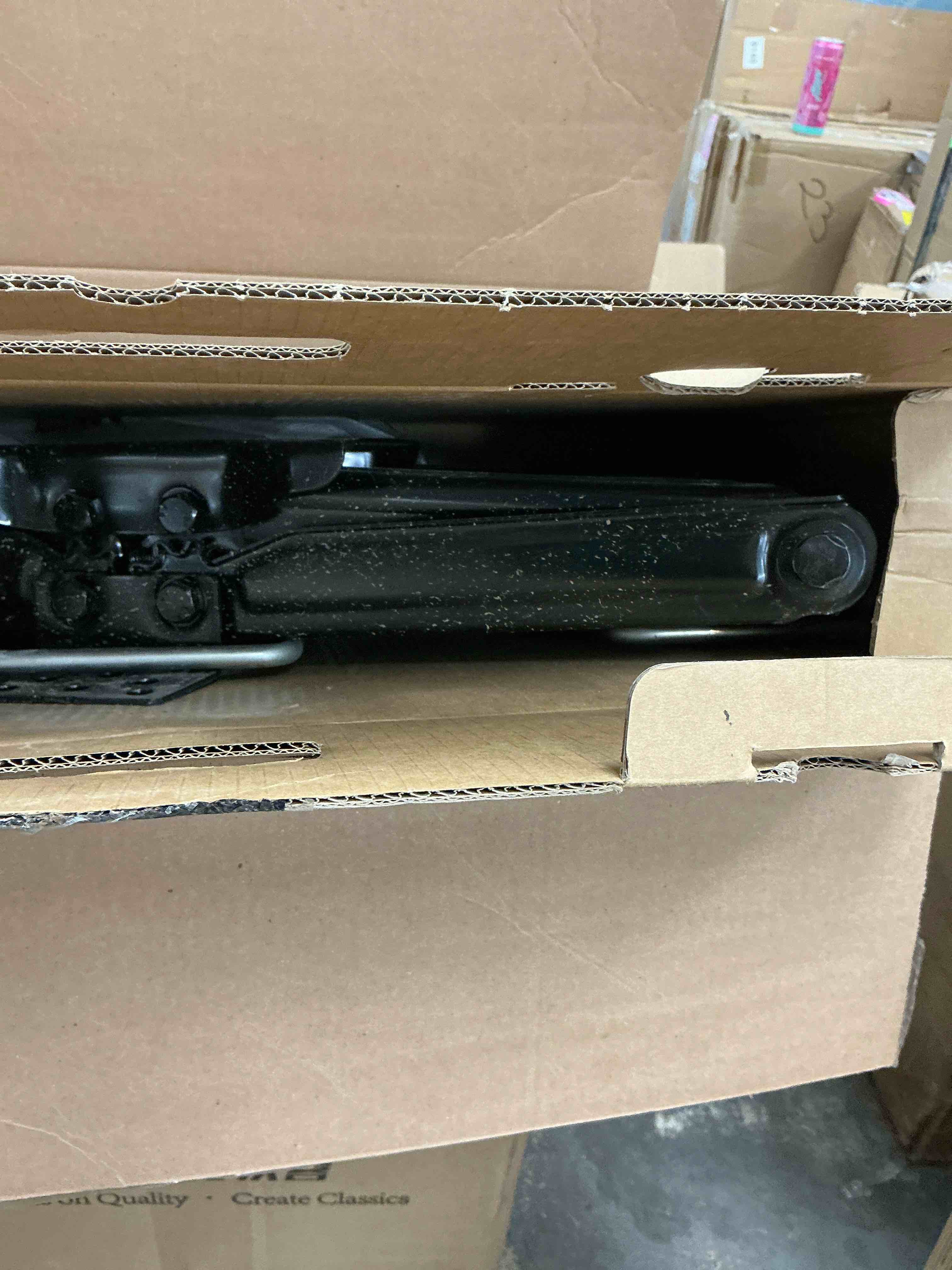 https://s3.amazonaws.com/lotting-images-prod/EmanualPiazza/PNK3440027_1756150859210.jpeg