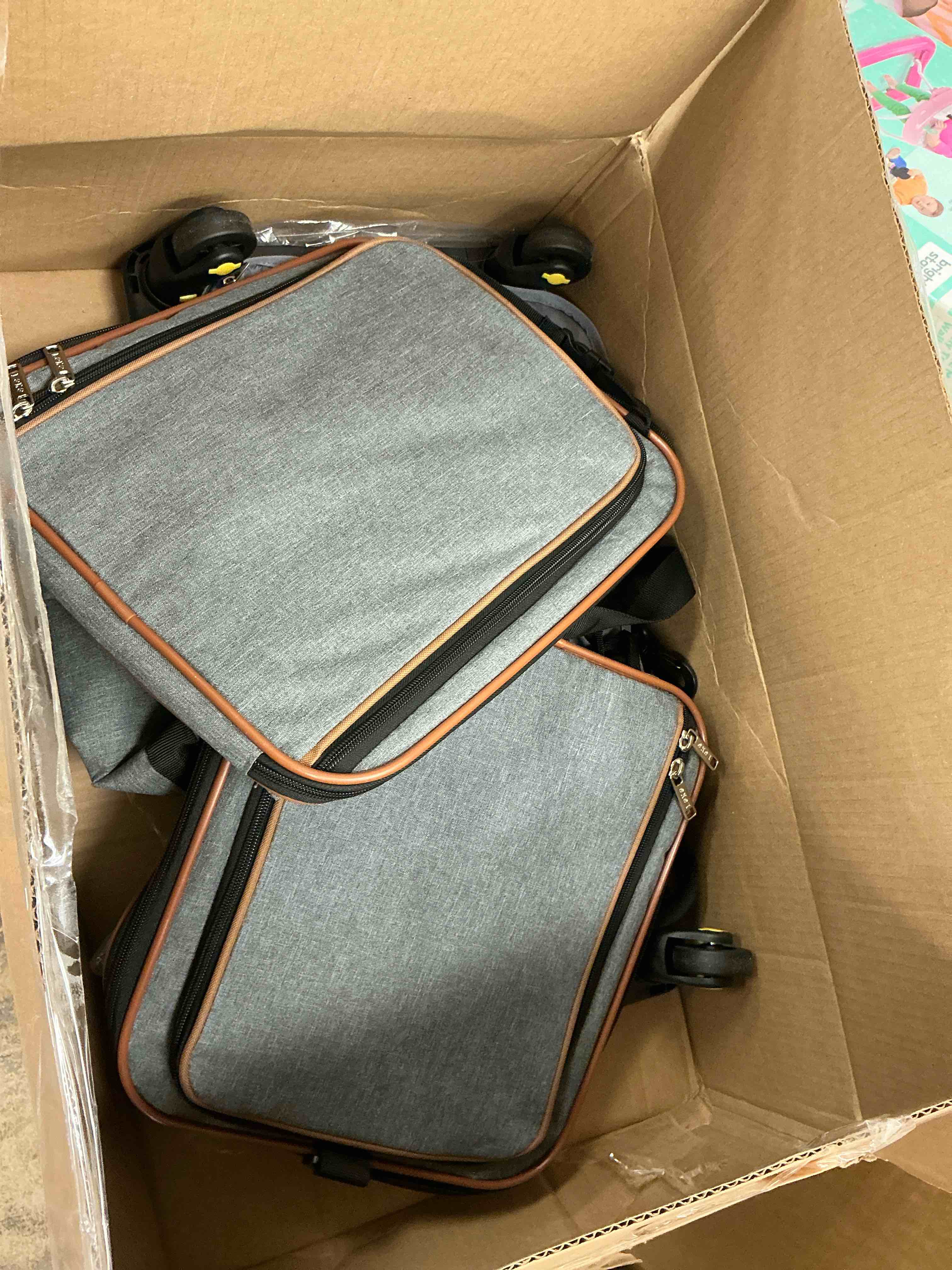 https://s3.amazonaws.com/lotting-images-prod/EmanualPiazza/PNK3440030_1756150441738.jpeg