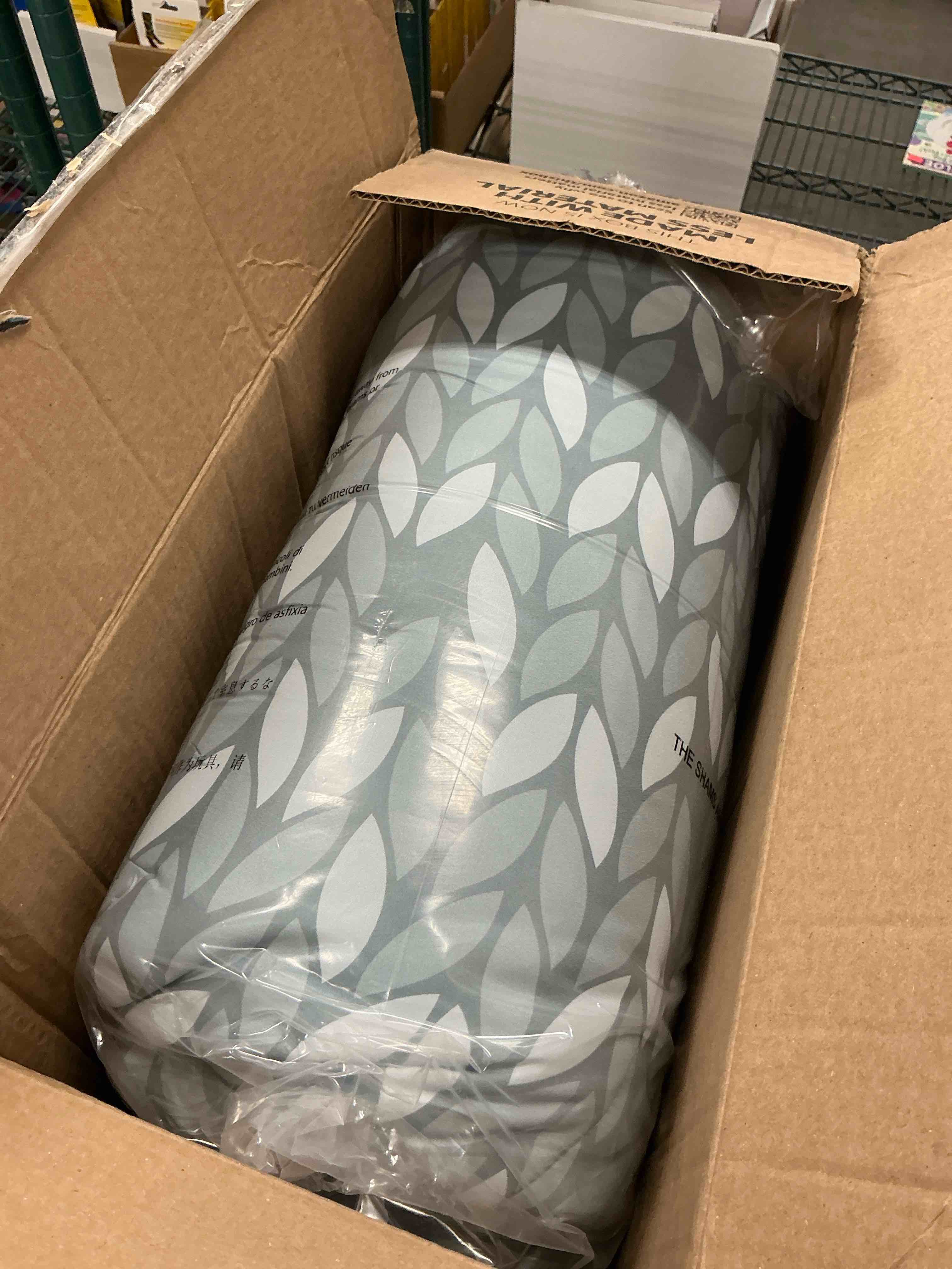 https://s3.amazonaws.com/lotting-images-prod/EmanualPiazza/PNK3440141_1756309851528.jpeg