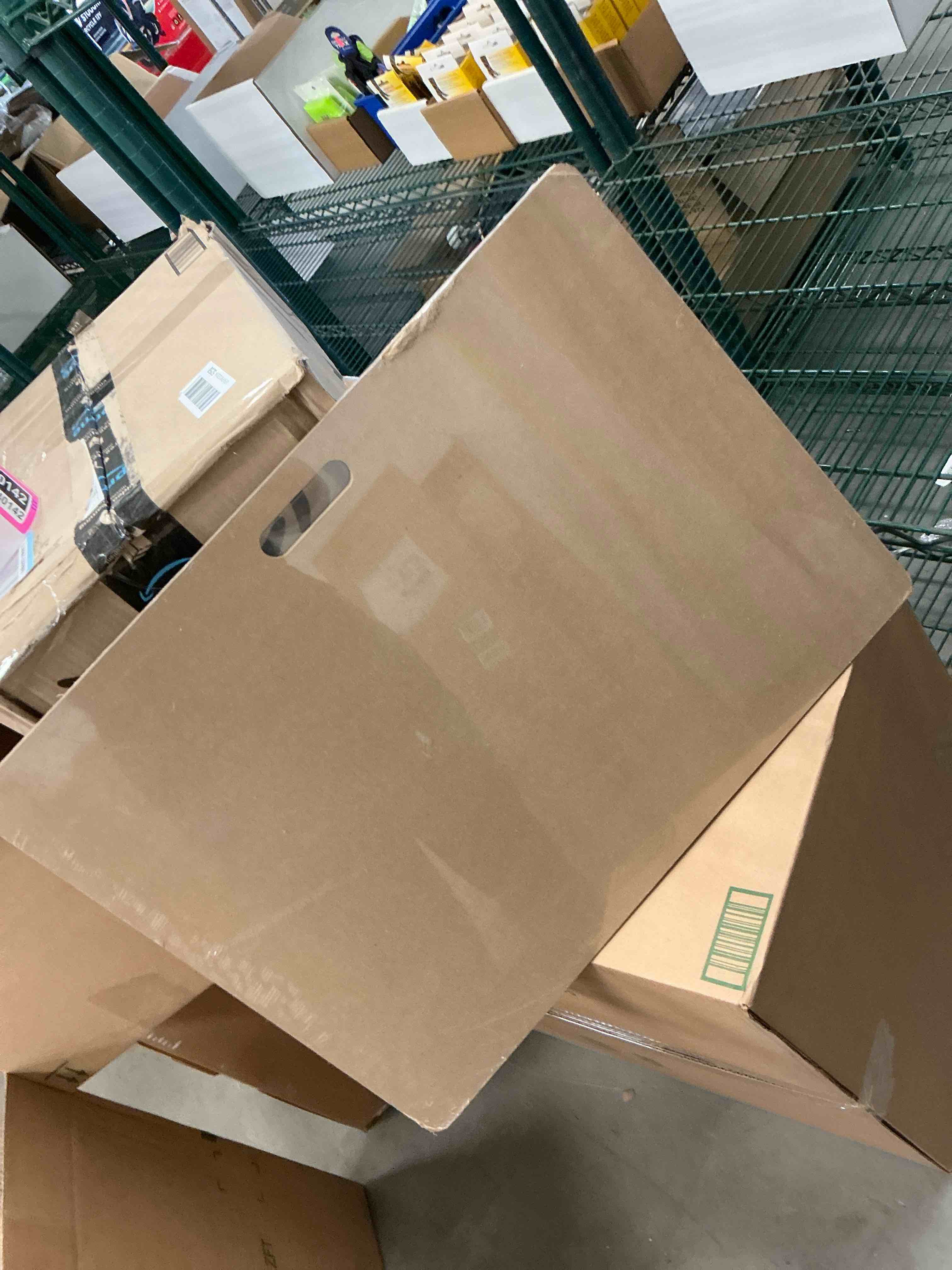https://s3.amazonaws.com/lotting-images-prod/EmanualPiazza/PNK3440142_1756309704771.jpeg