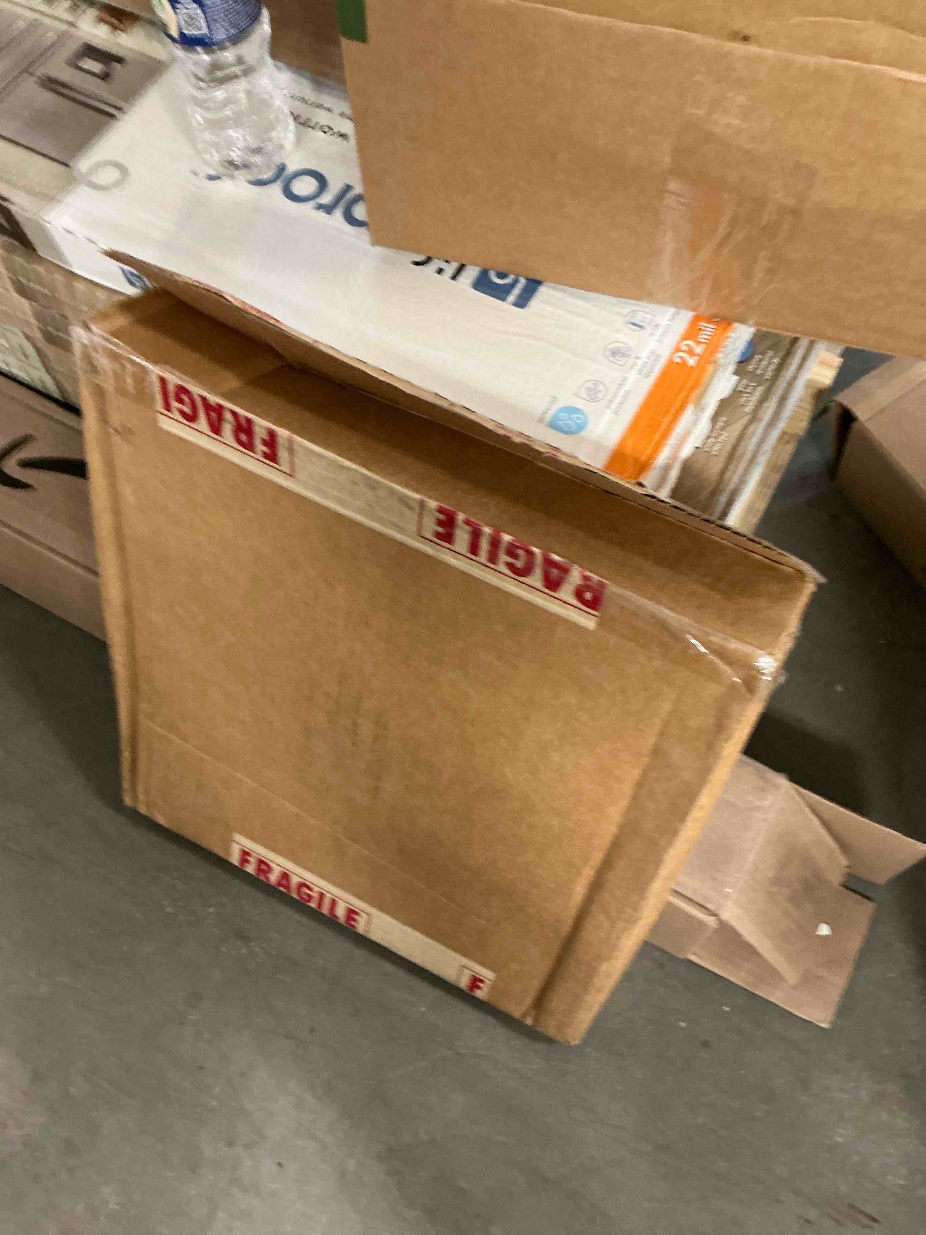 https://s3.amazonaws.com/lotting-images-prod/EmanualPiazza/PNK3440159_1756326547363.jpeg