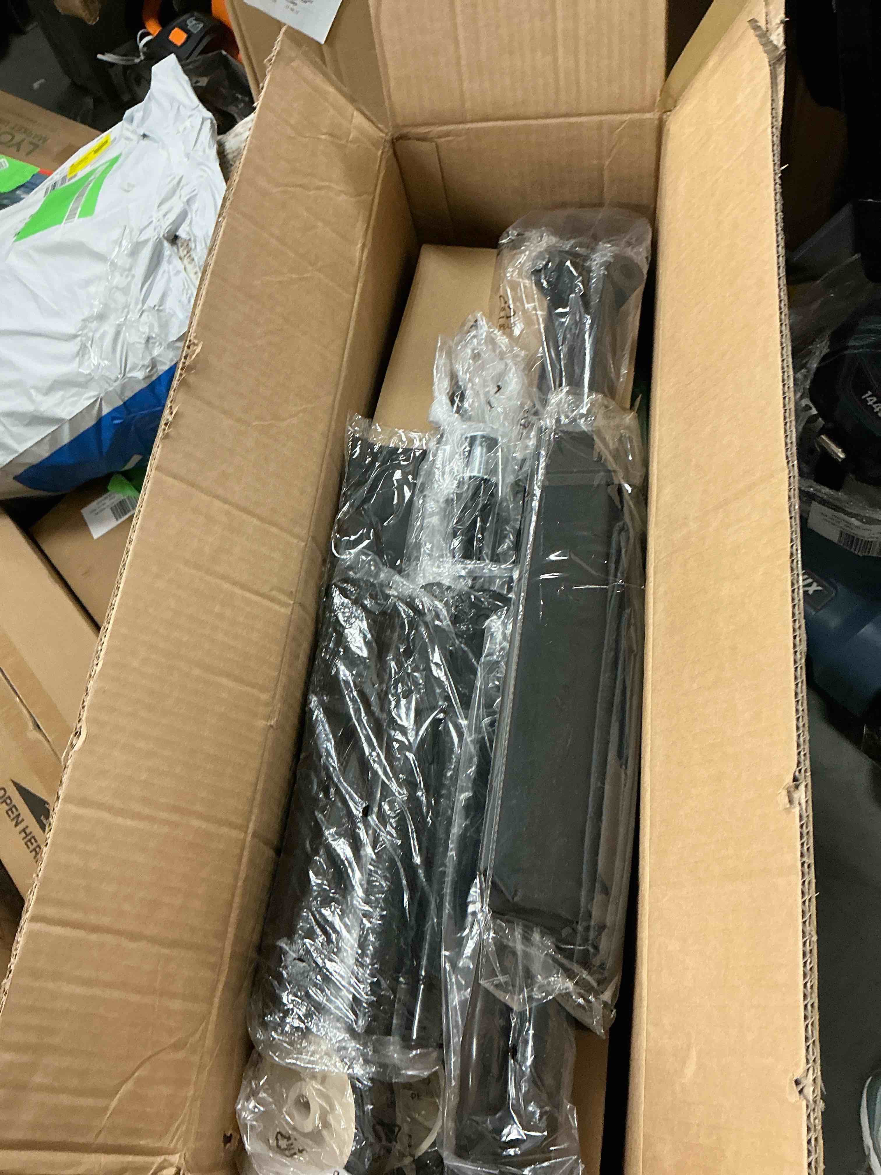 https://s3.amazonaws.com/lotting-images-prod/EmanualPiazza/PNK3440261_1756388157388.jpeg