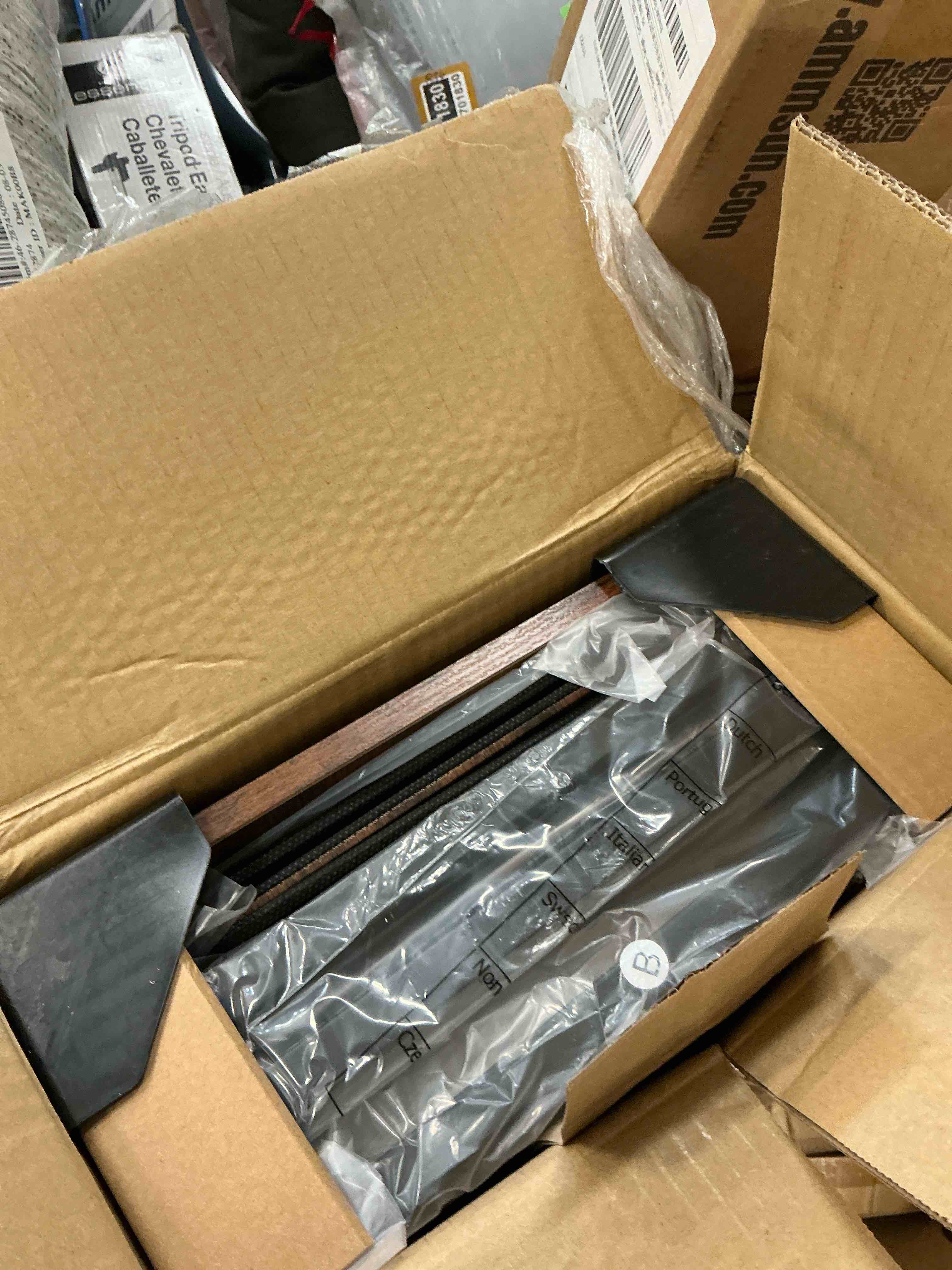 https://s3.amazonaws.com/lotting-images-prod/EmanualPiazza/PNK3440263_1756387927240.jpeg