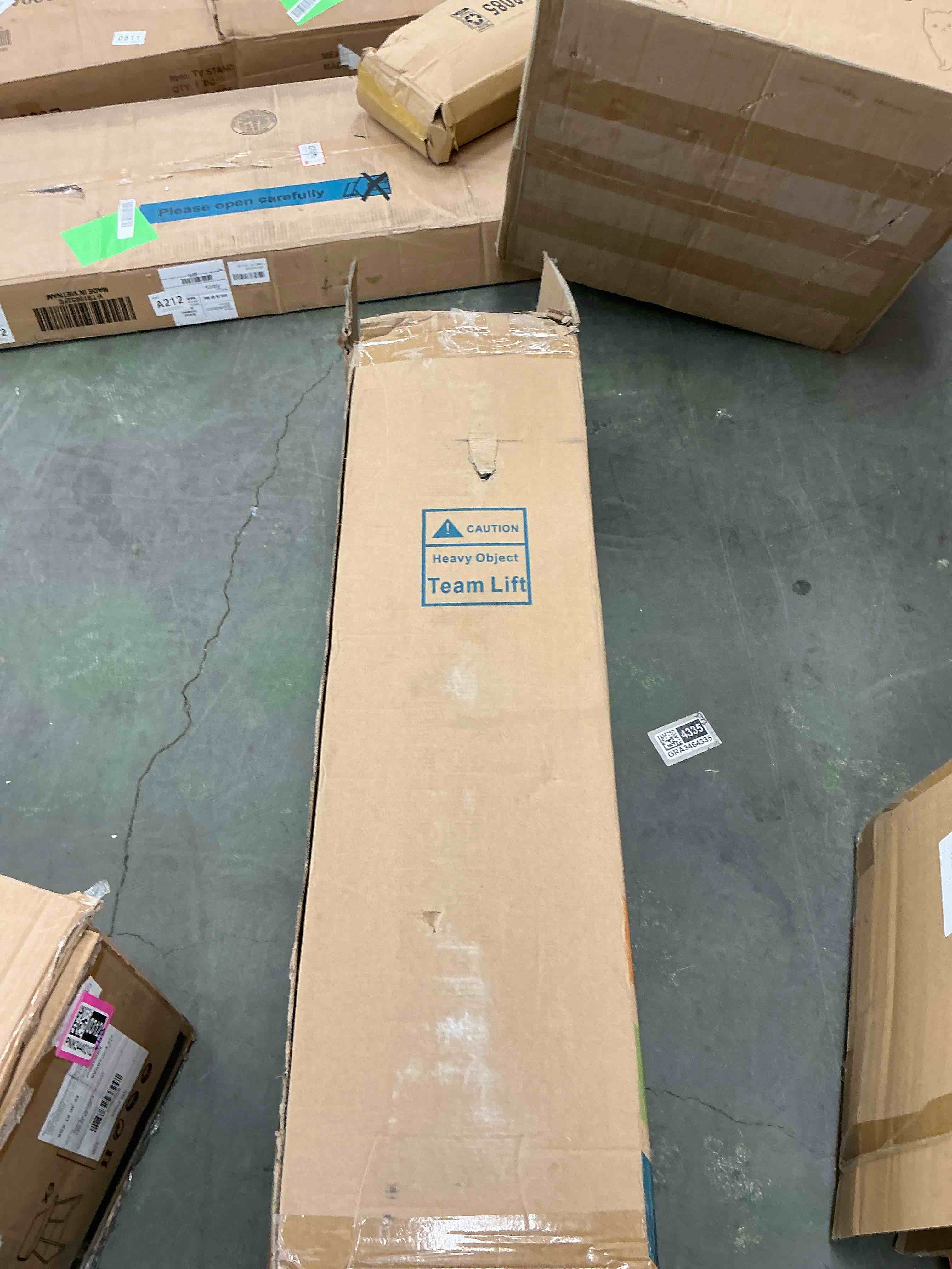 https://s3.amazonaws.com/lotting-images-prod/EmanualPiazza/PNK3440309_1756473256705.jpeg