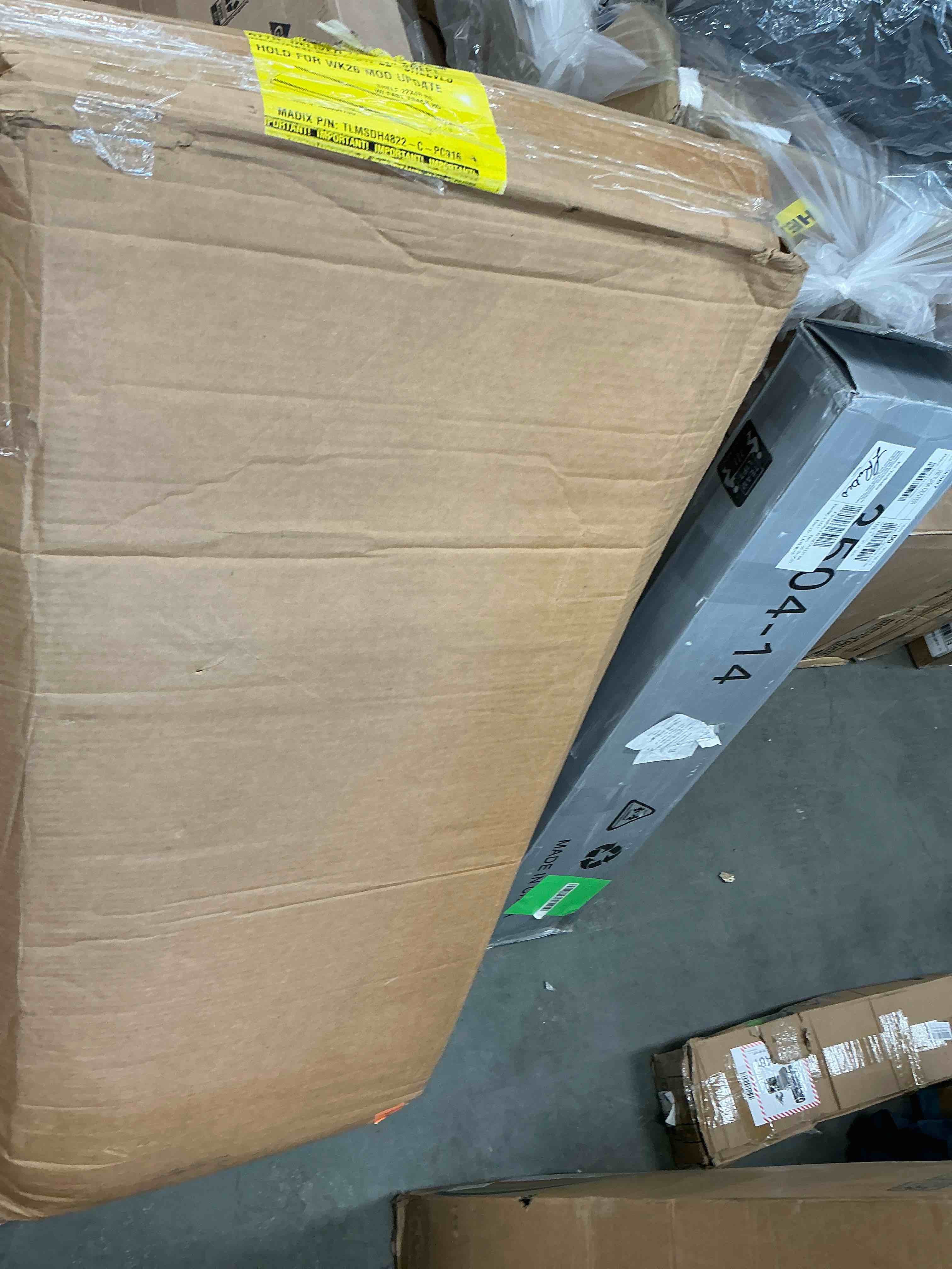 https://s3.amazonaws.com/lotting-images-prod/EmanualPiazza/PNK3440315_1756471288552.jpeg