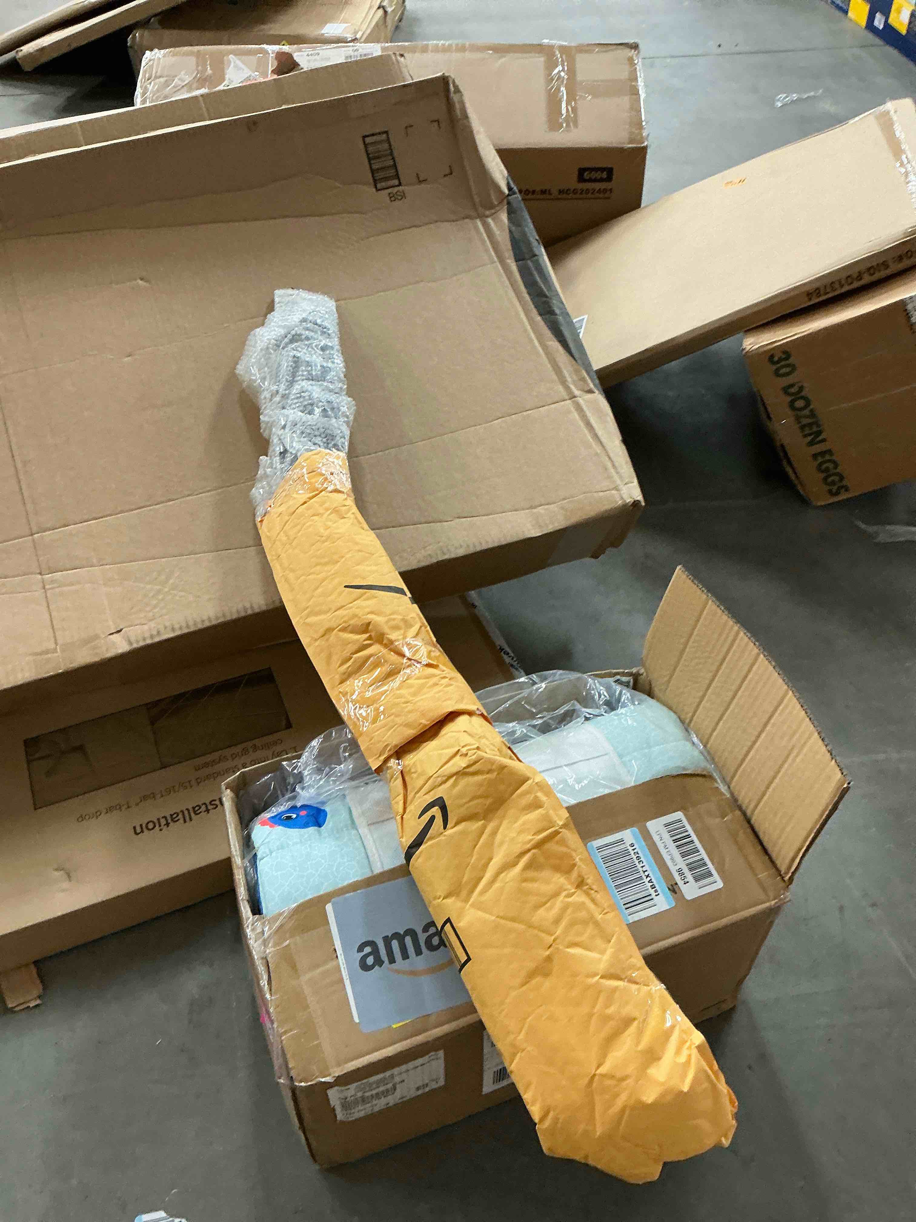 https://s3.amazonaws.com/lotting-images-prod/EmanualPiazza/PNK3440481_1756830861072.jpeg