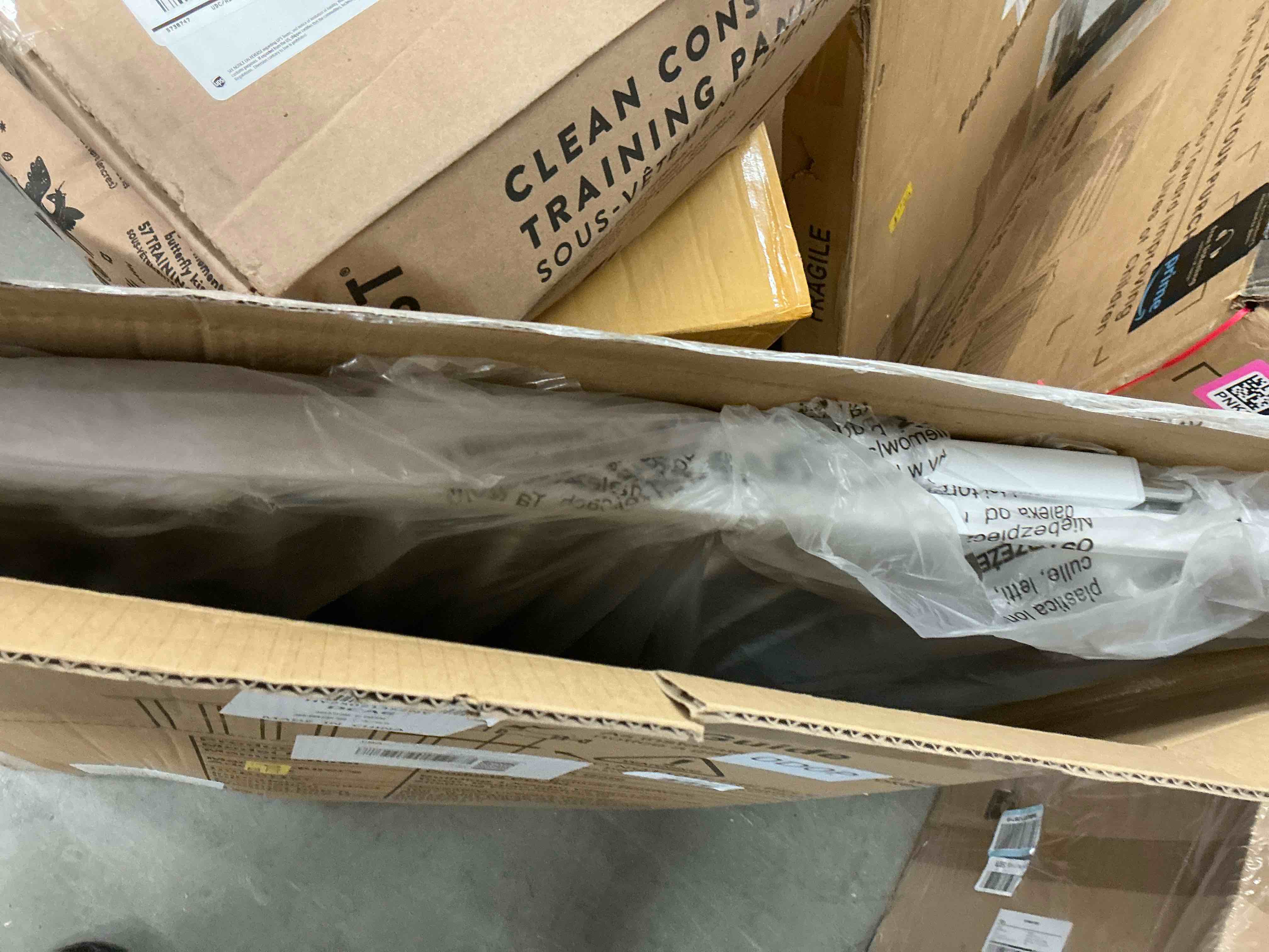 https://s3.amazonaws.com/lotting-images-prod/EmanualPiazza/PNK3440545_1756914915578.jpeg