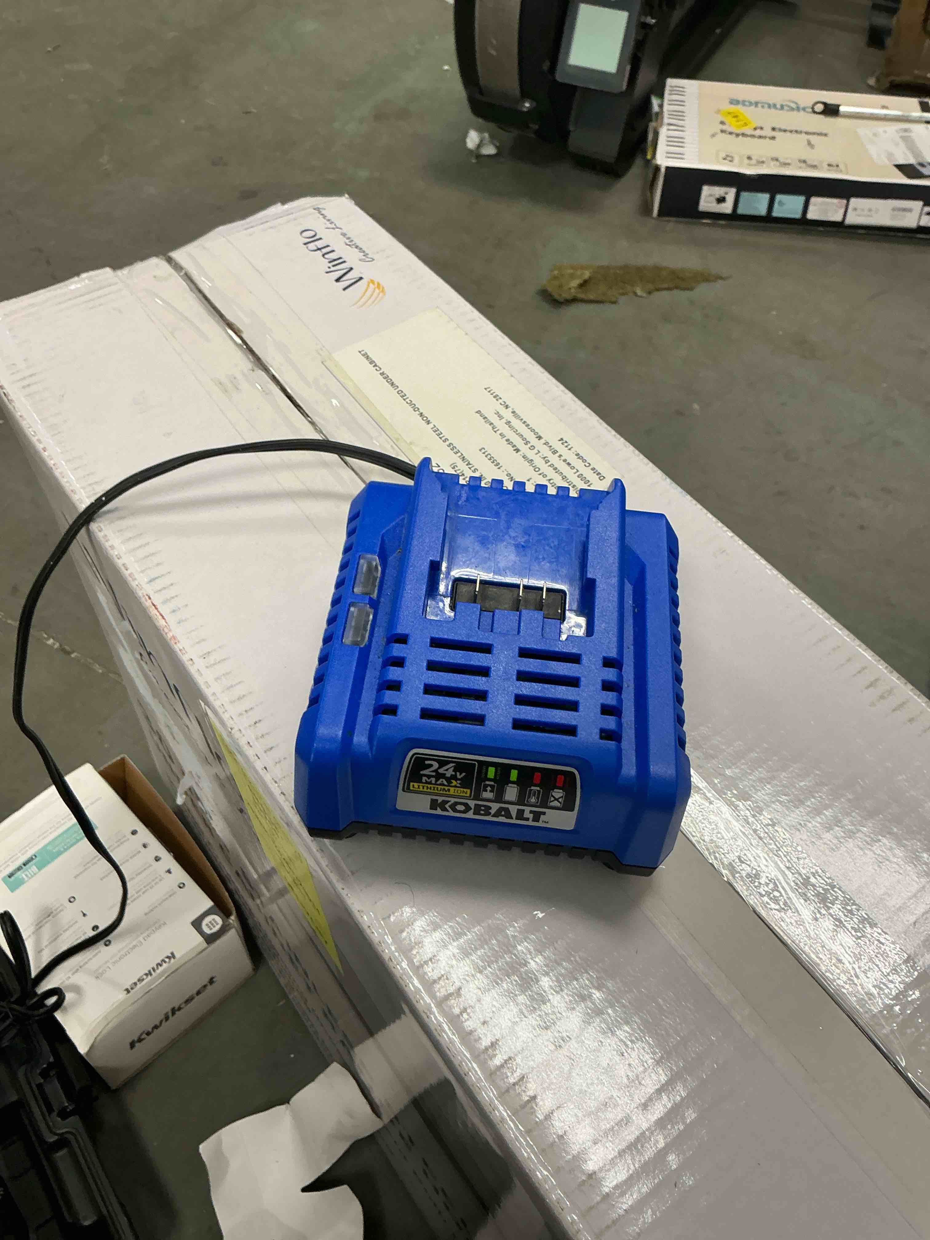 https://s3.amazonaws.com/lotting-images-prod/EmanualPiazza/PNK3440624_1756919886575.jpeg