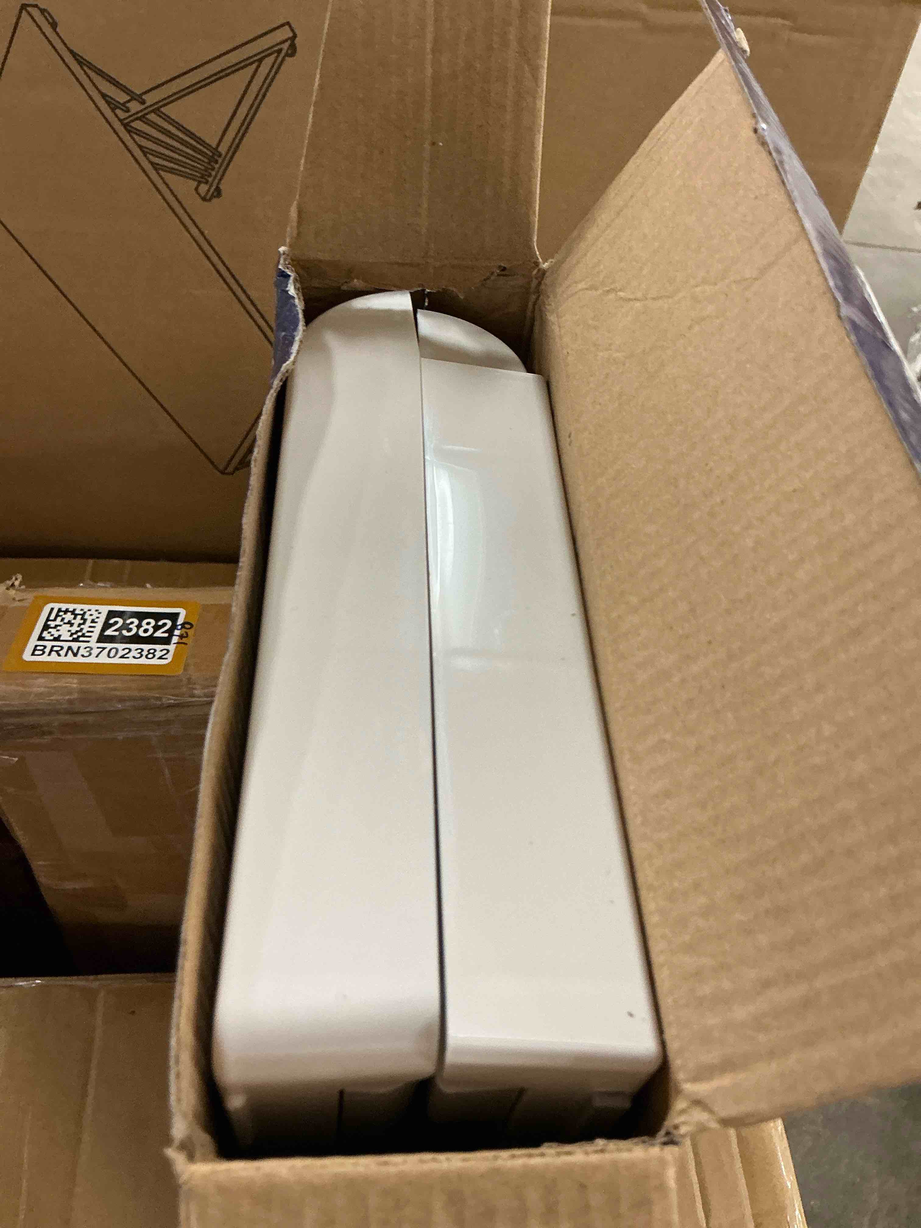 https://s3.amazonaws.com/lotting-images-prod/EmanualPiazza/PNK3440693_1757087859298.jpeg