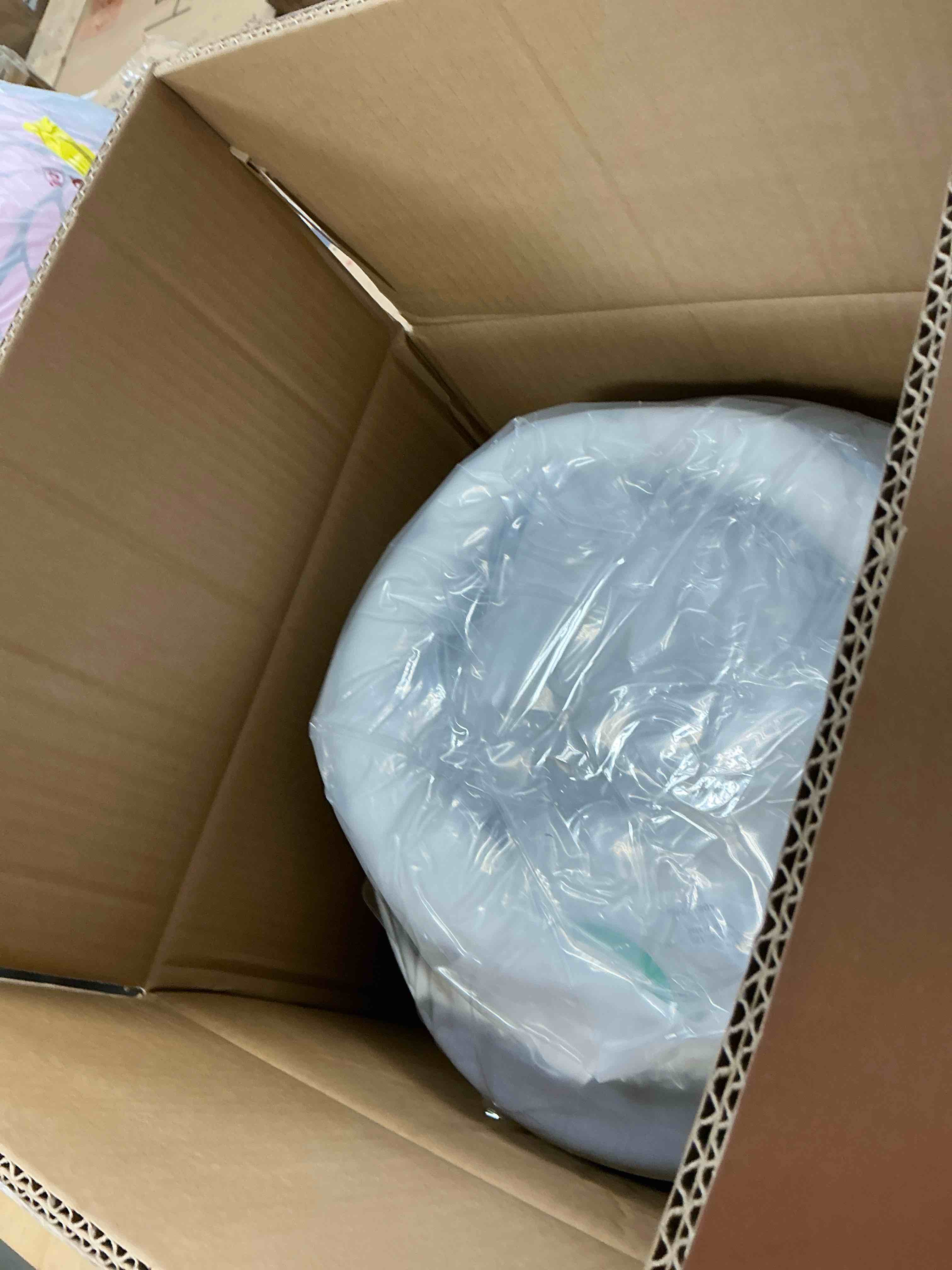 https://s3.amazonaws.com/lotting-images-prod/EmanualPiazza/PNK3440862_1757516641242.jpeg