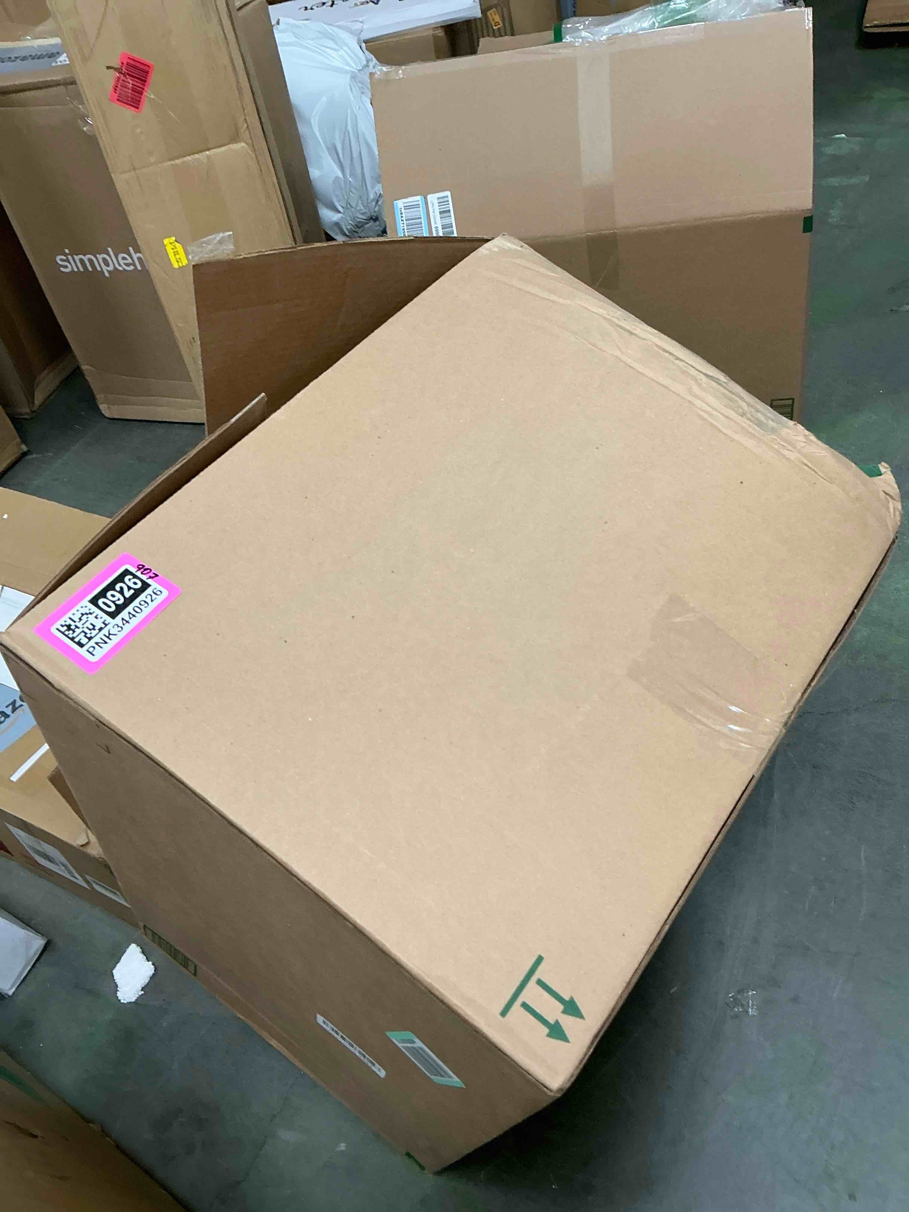 https://s3.amazonaws.com/lotting-images-prod/EmanualPiazza/PNK3440926_1757679366116.jpeg