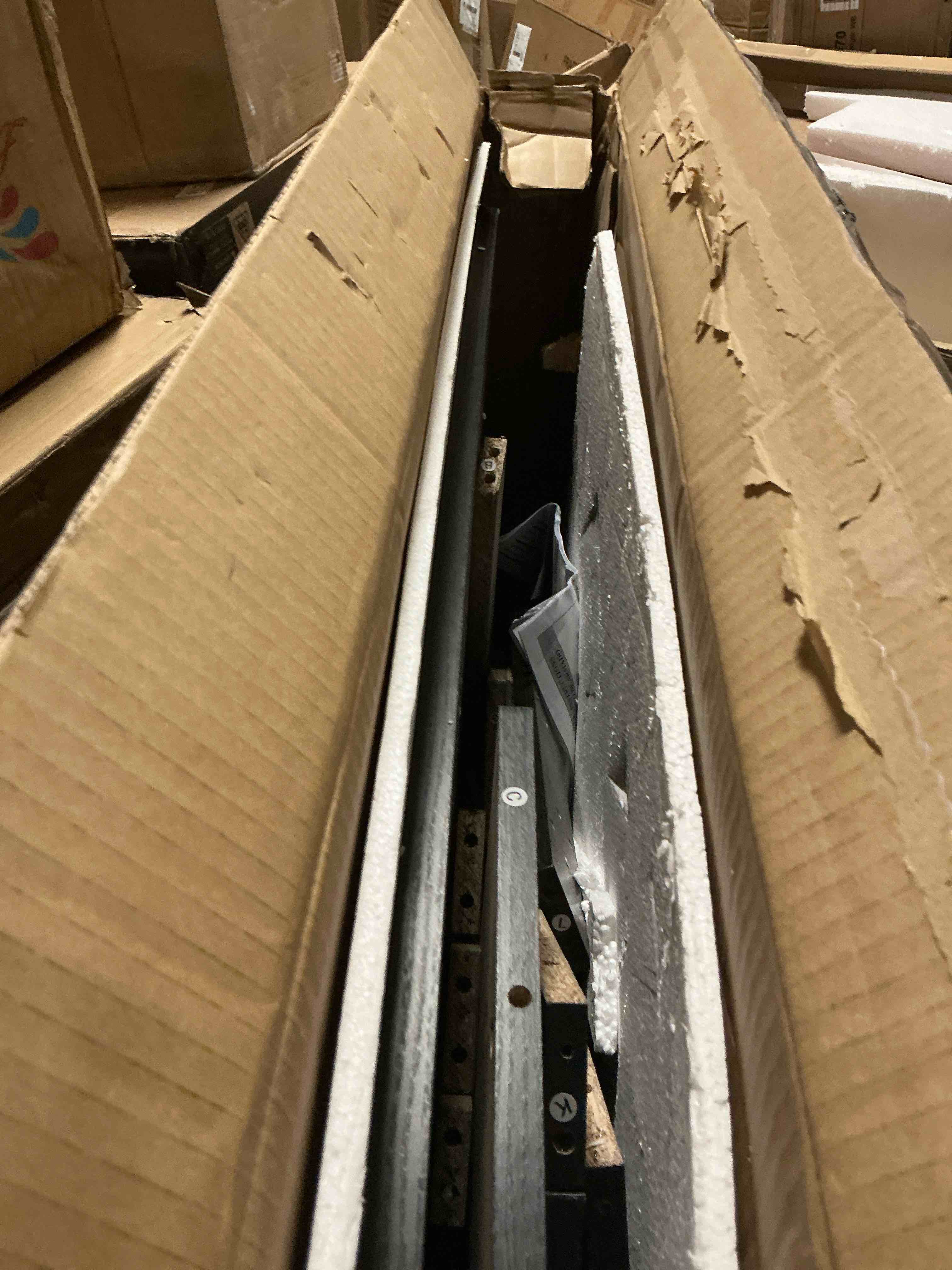 https://s3.amazonaws.com/lotting-images-prod/EmanualPiazza/PNK3441088_1758108372318.jpeg
