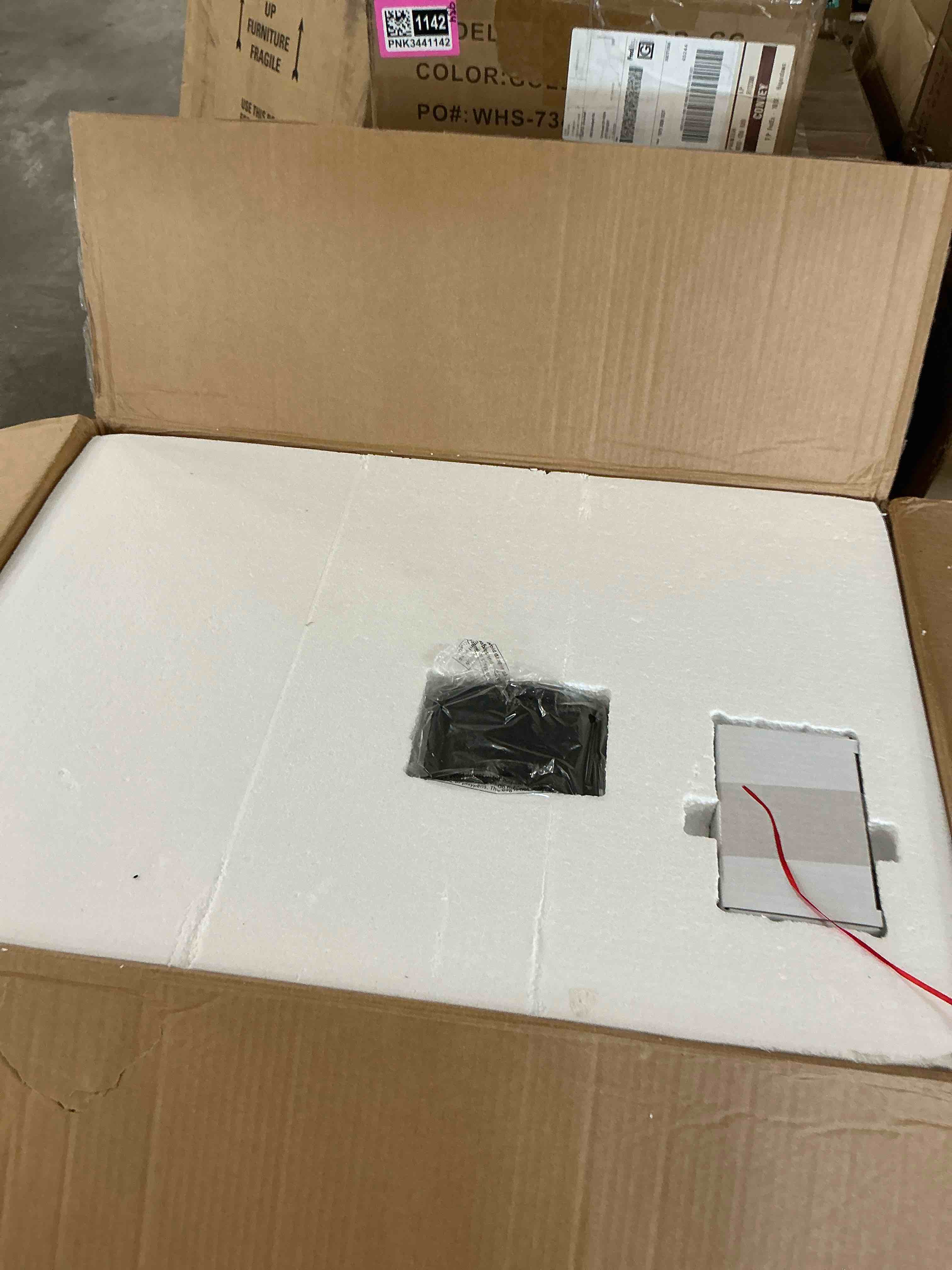 https://s3.amazonaws.com/lotting-images-prod/EmanualPiazza/PNK3441134_1758207577499.jpeg