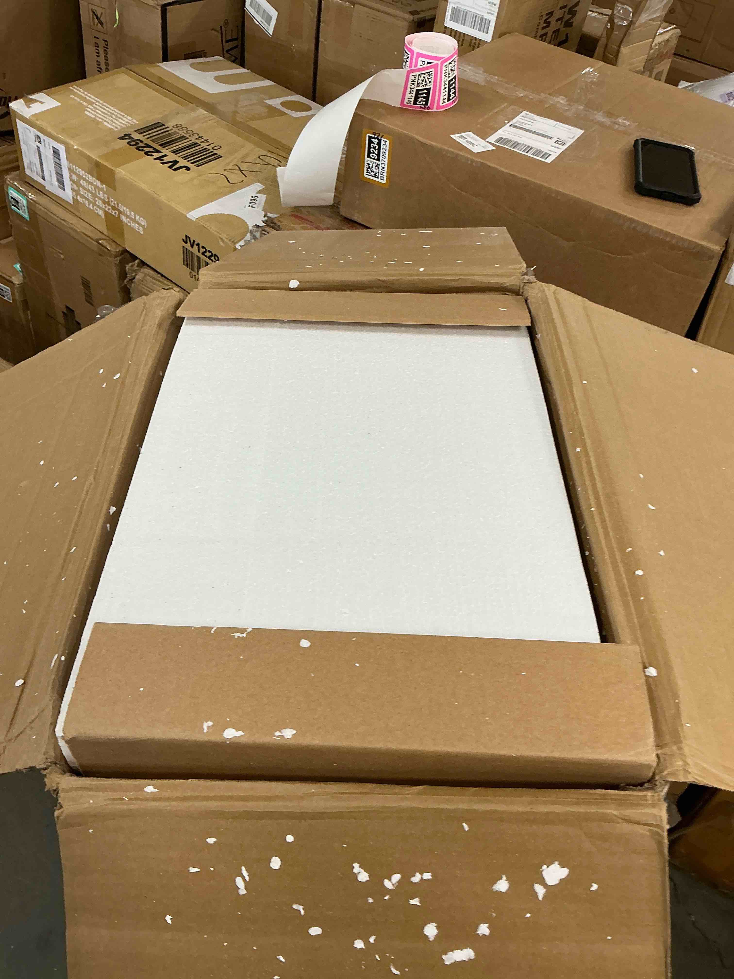 https://s3.amazonaws.com/lotting-images-prod/EmanualPiazza/PNK3441145_1758136540621.jpeg