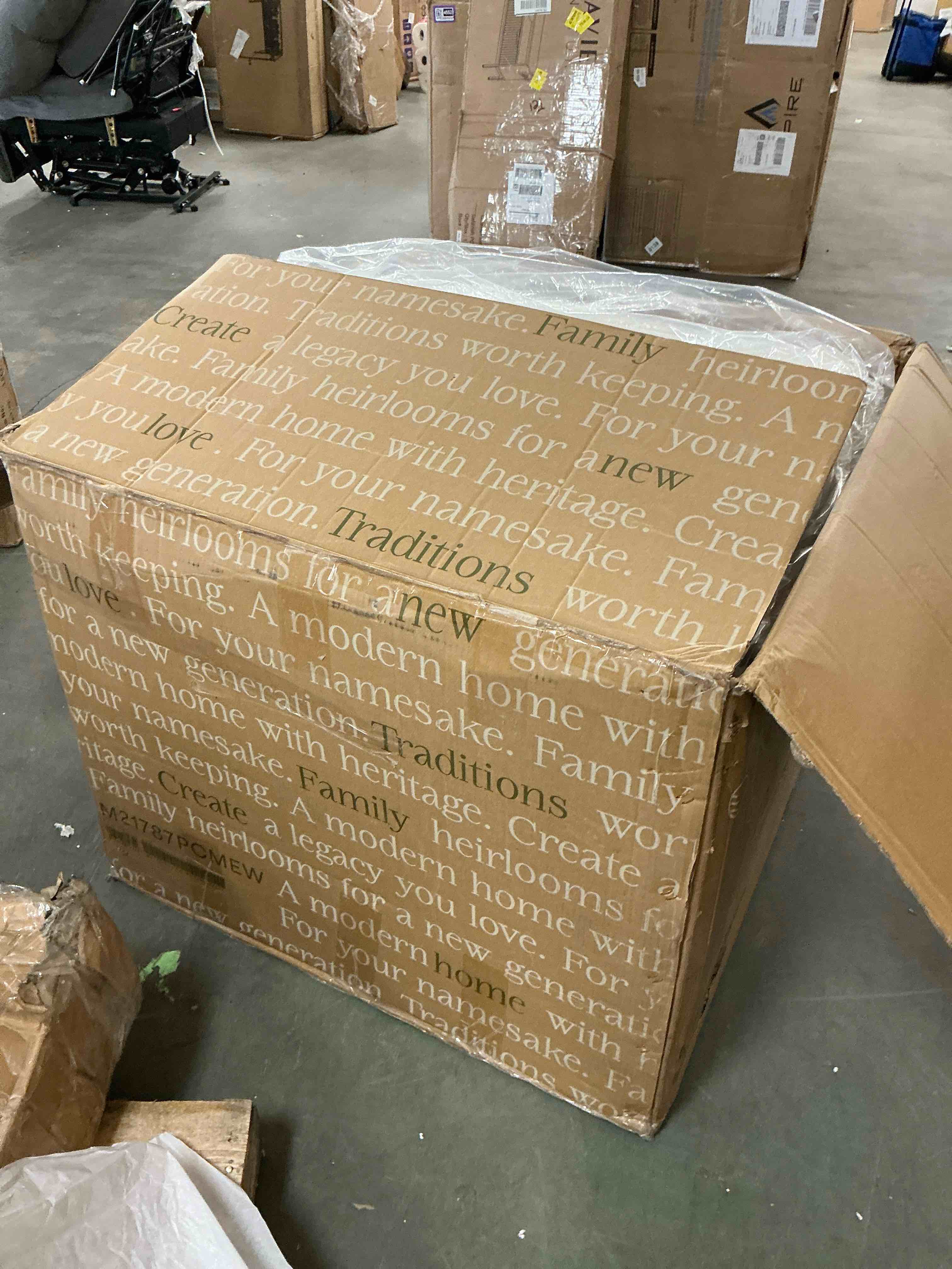 https://s3.amazonaws.com/lotting-images-prod/EmanualPiazza/PNK3441155_1758133038834.jpeg