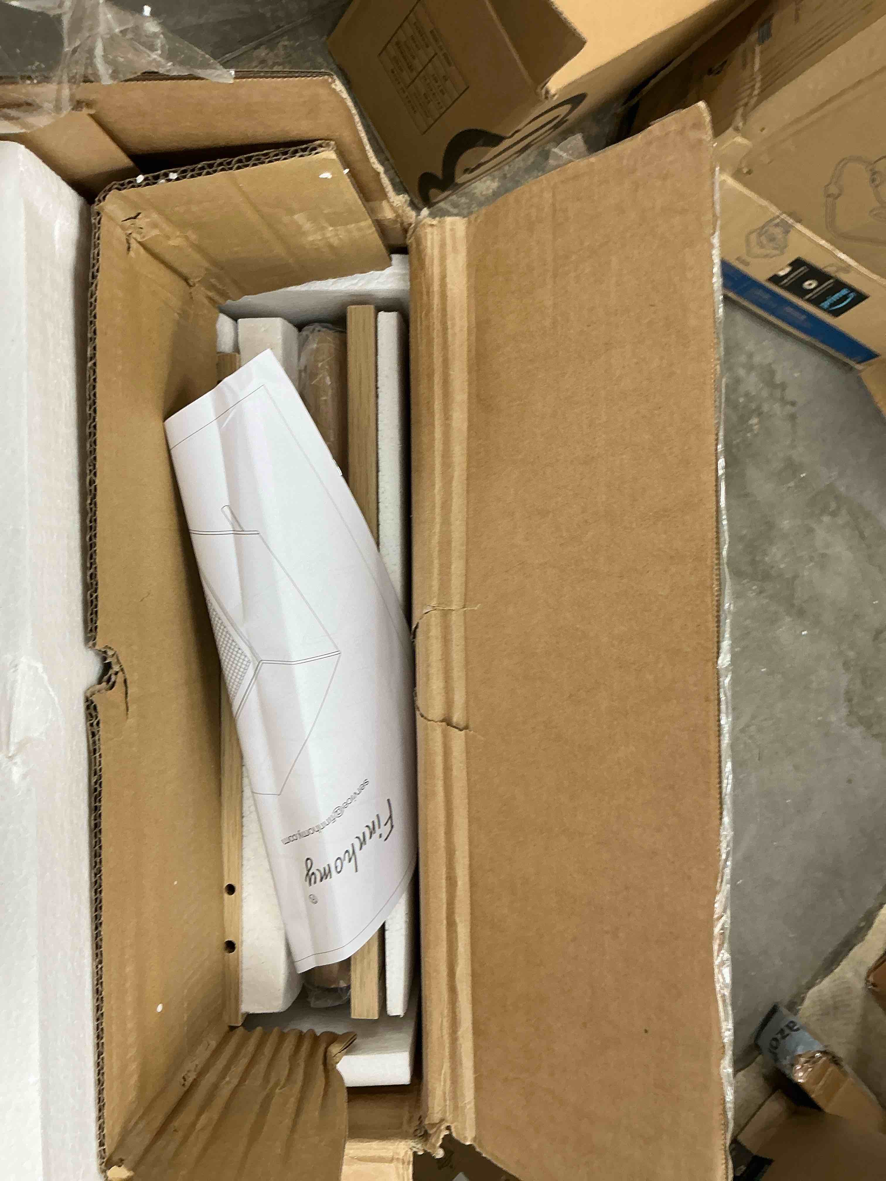 https://s3.amazonaws.com/lotting-images-prod/EmanualPiazza/PNK3441166_1758204917817.jpeg