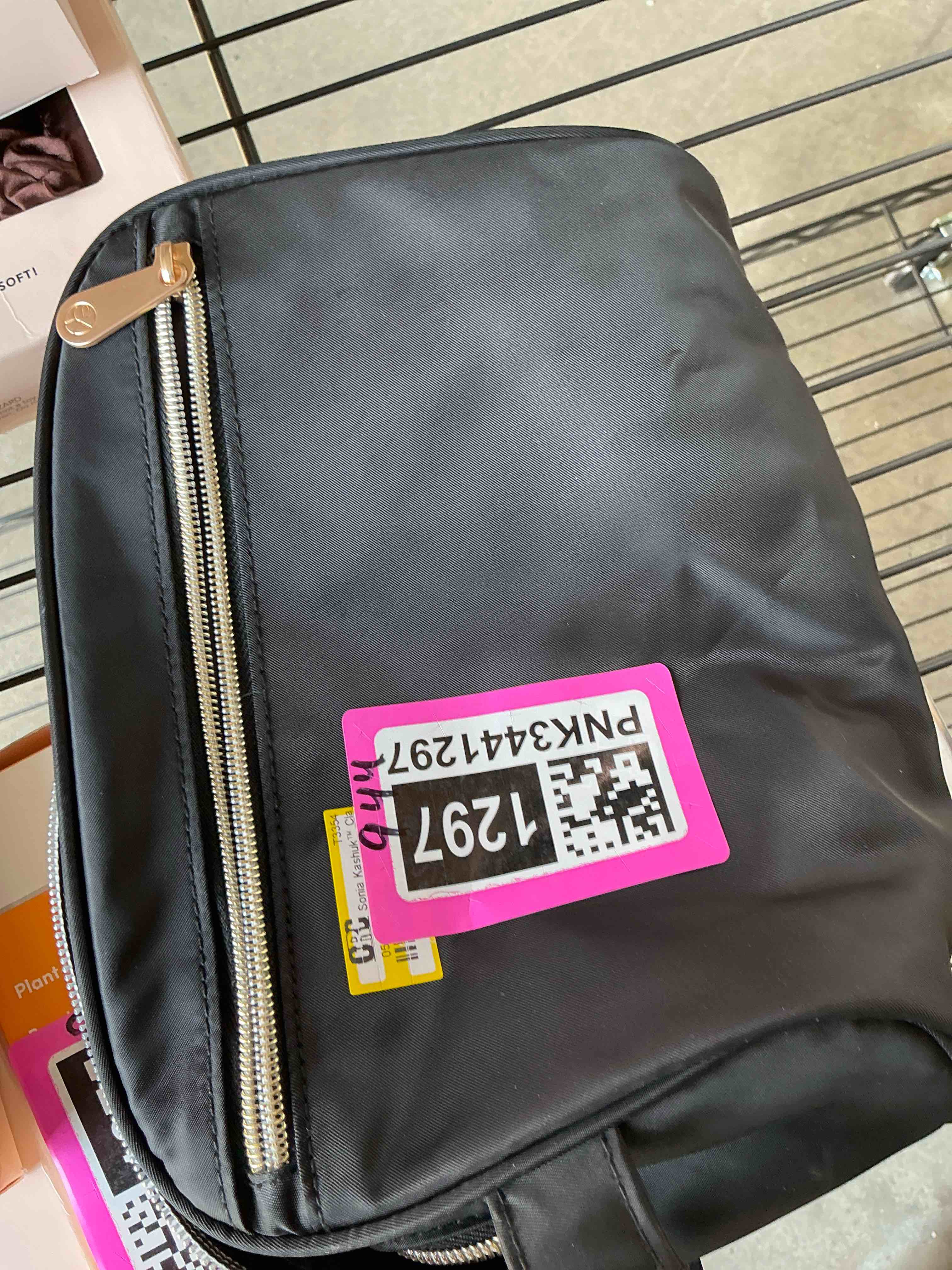 https://s3.amazonaws.com/lotting-images-prod/EmanualPiazza/PNK3441297_1758305839266.jpeg