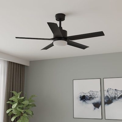 harbor breeze reidsport 44-in color-changing integrated led outdoor downrod or flush mount matte black with matte black blades ceiling fan with light - remote included ( 5 -blade )