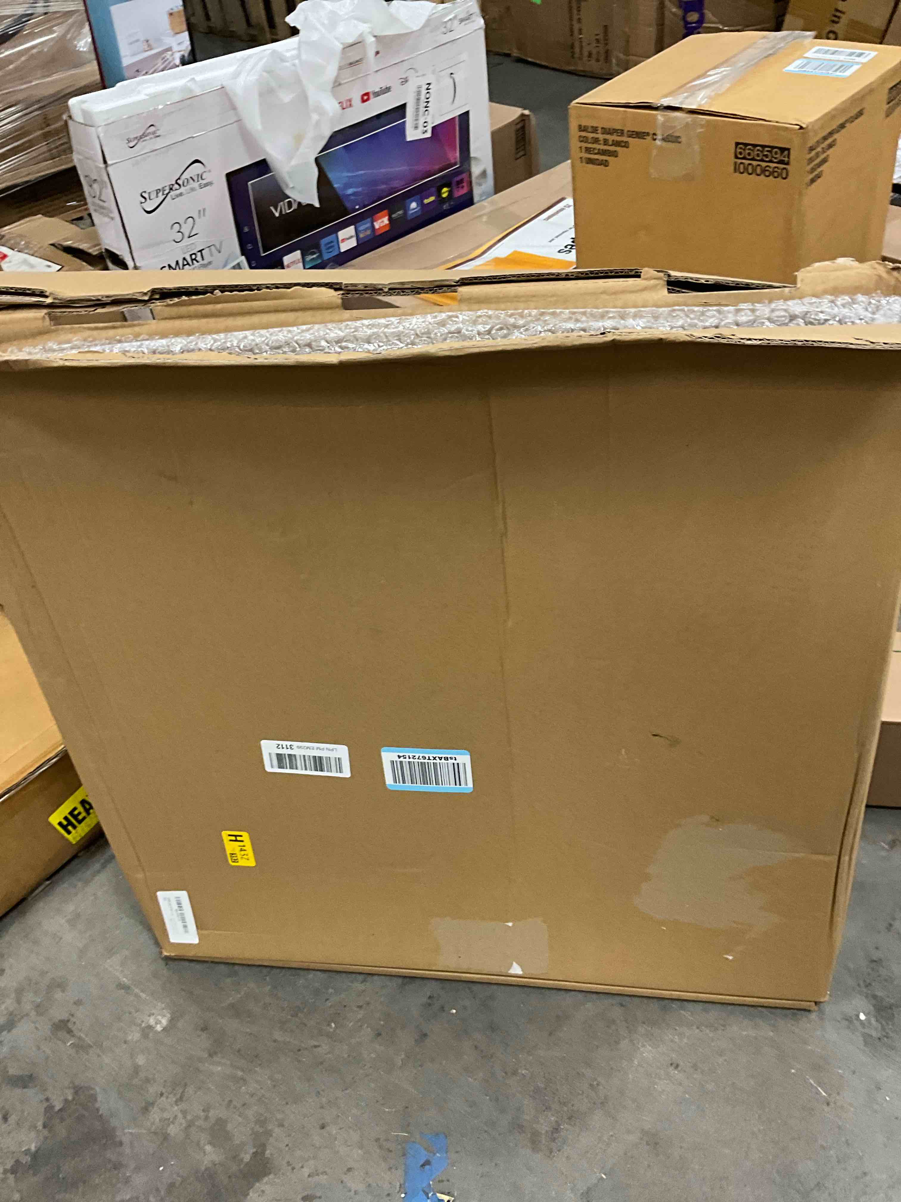https://s3.amazonaws.com/lotting-images-prod/EmanualPiazza/PNK3441515_1758919421063.jpeg