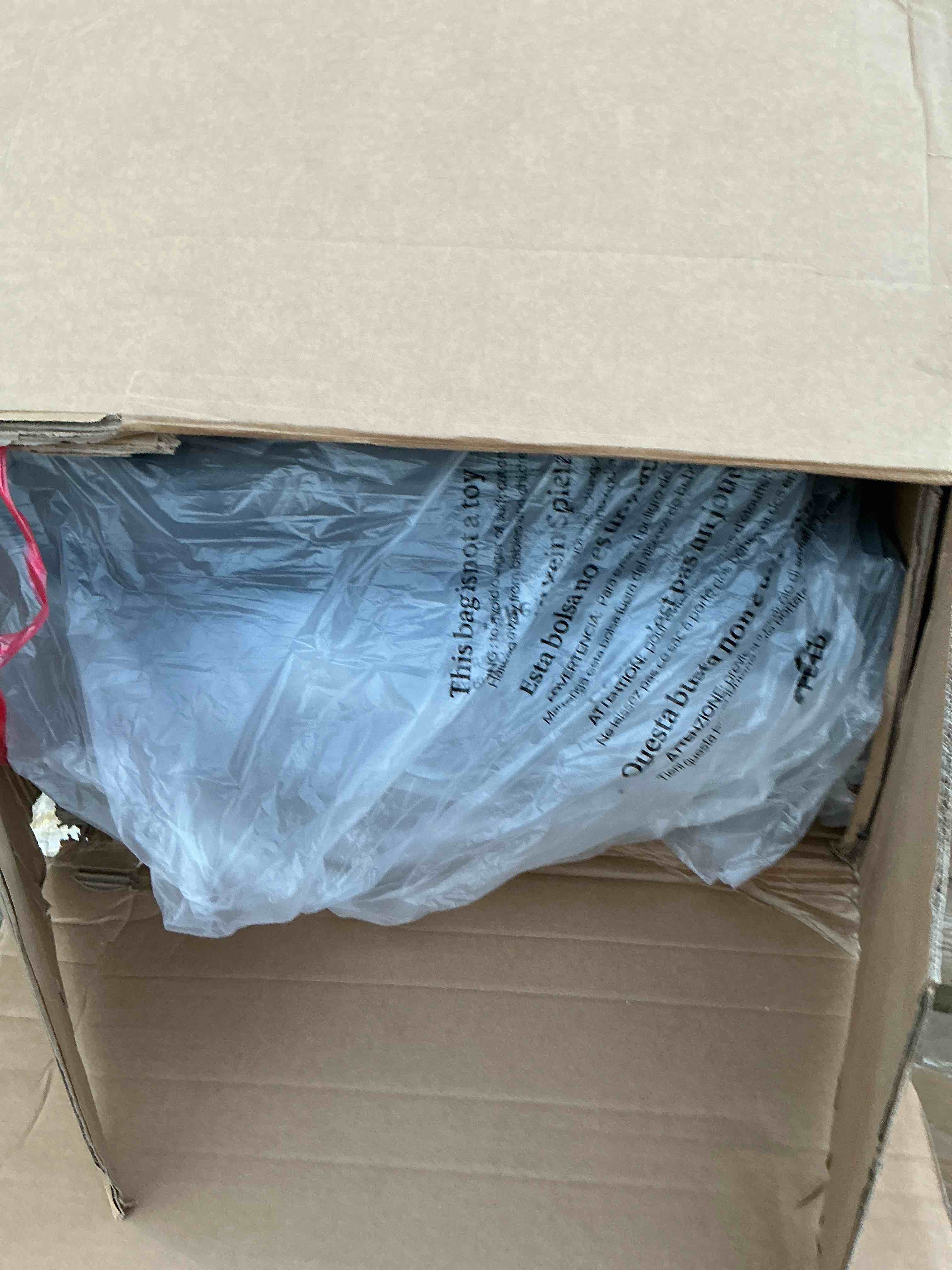 https://s3.amazonaws.com/lotting-images-prod/EmanualPiazza/PNK3441557_1759232031830.jpeg