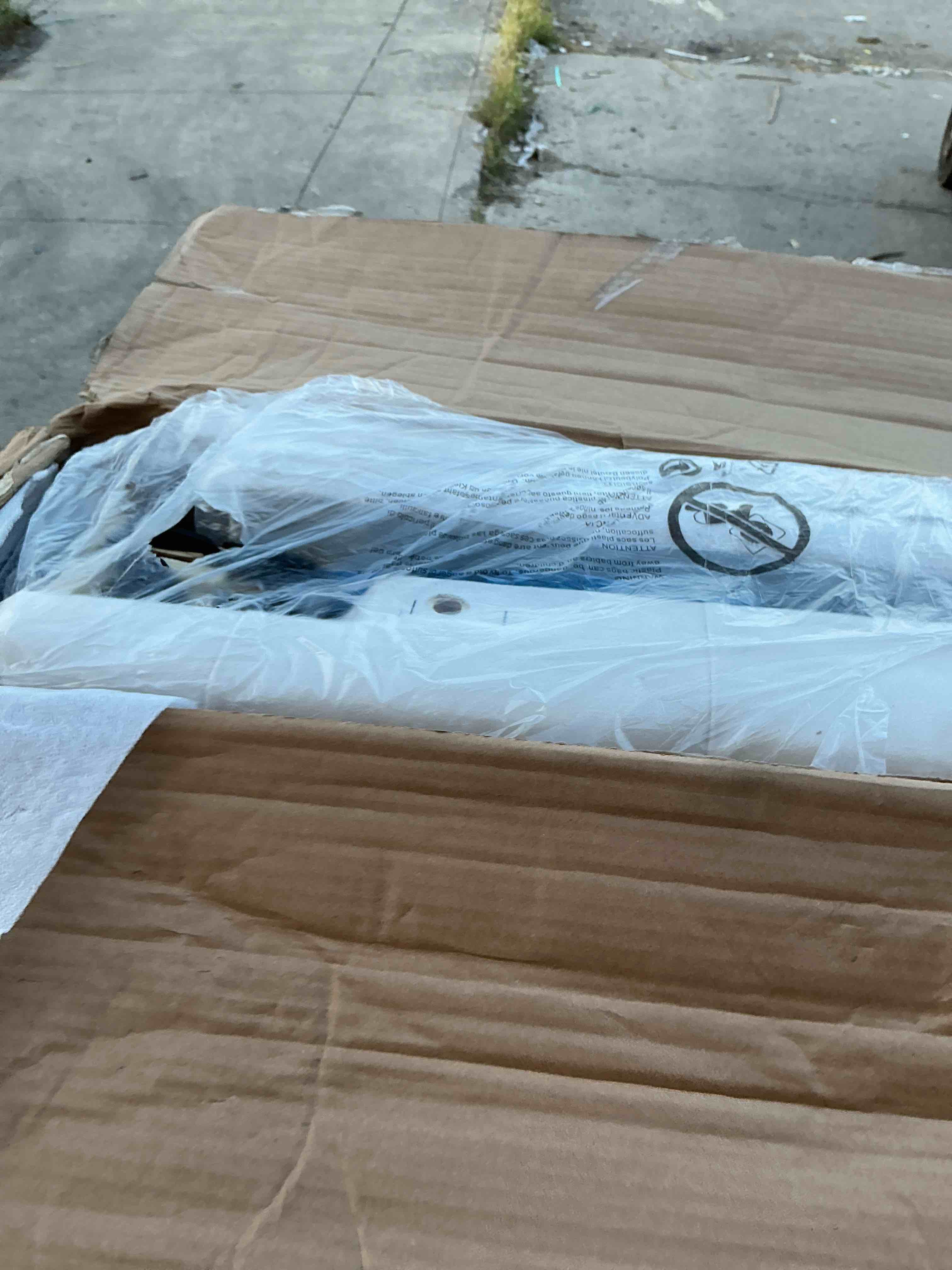 https://s3.amazonaws.com/lotting-images-prod/EmanualPiazza/PNK3441563_1759234111751.jpeg