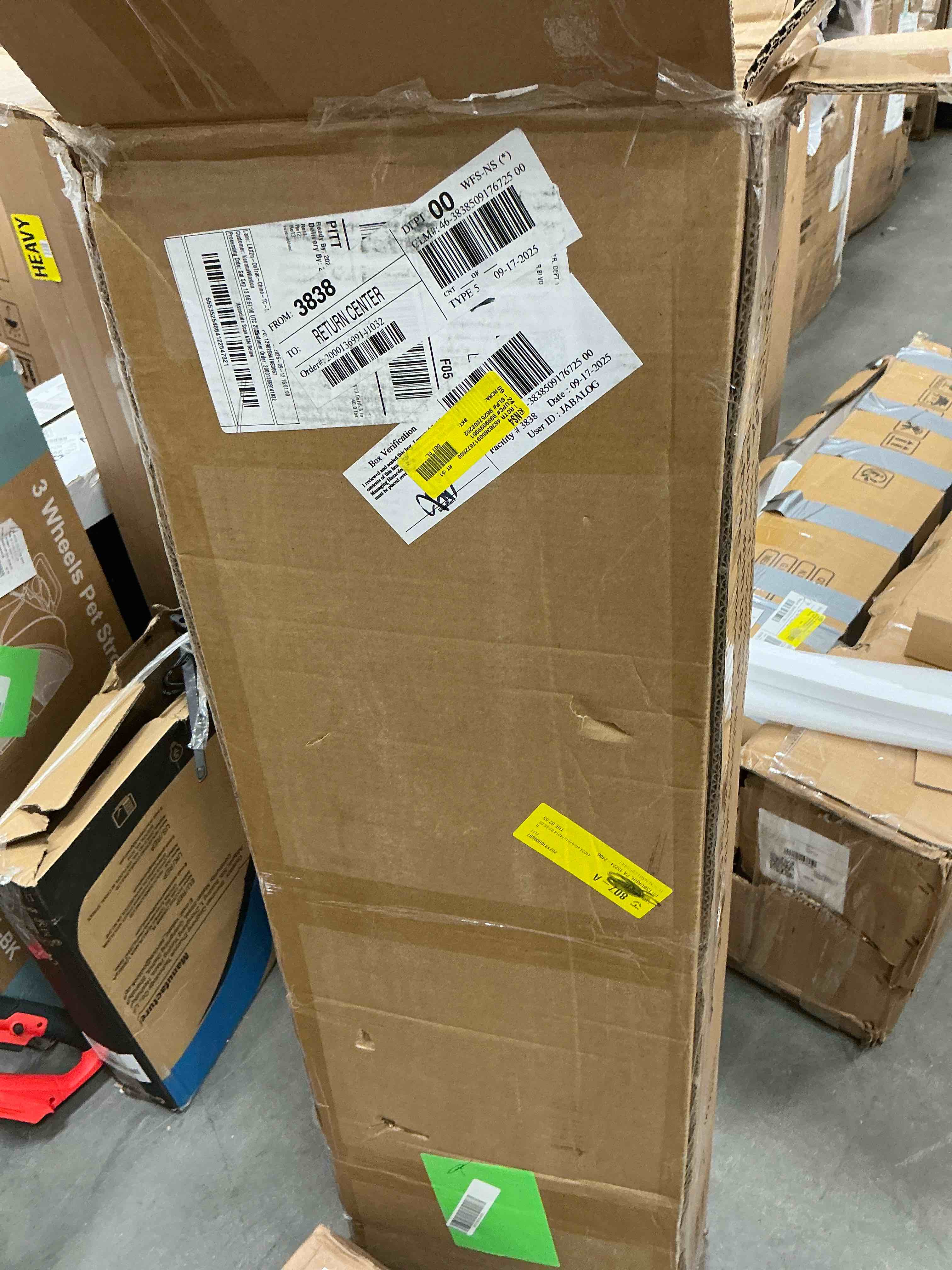 https://s3.amazonaws.com/lotting-images-prod/EmanualPiazza/PNK3441652_1759411941911.jpeg