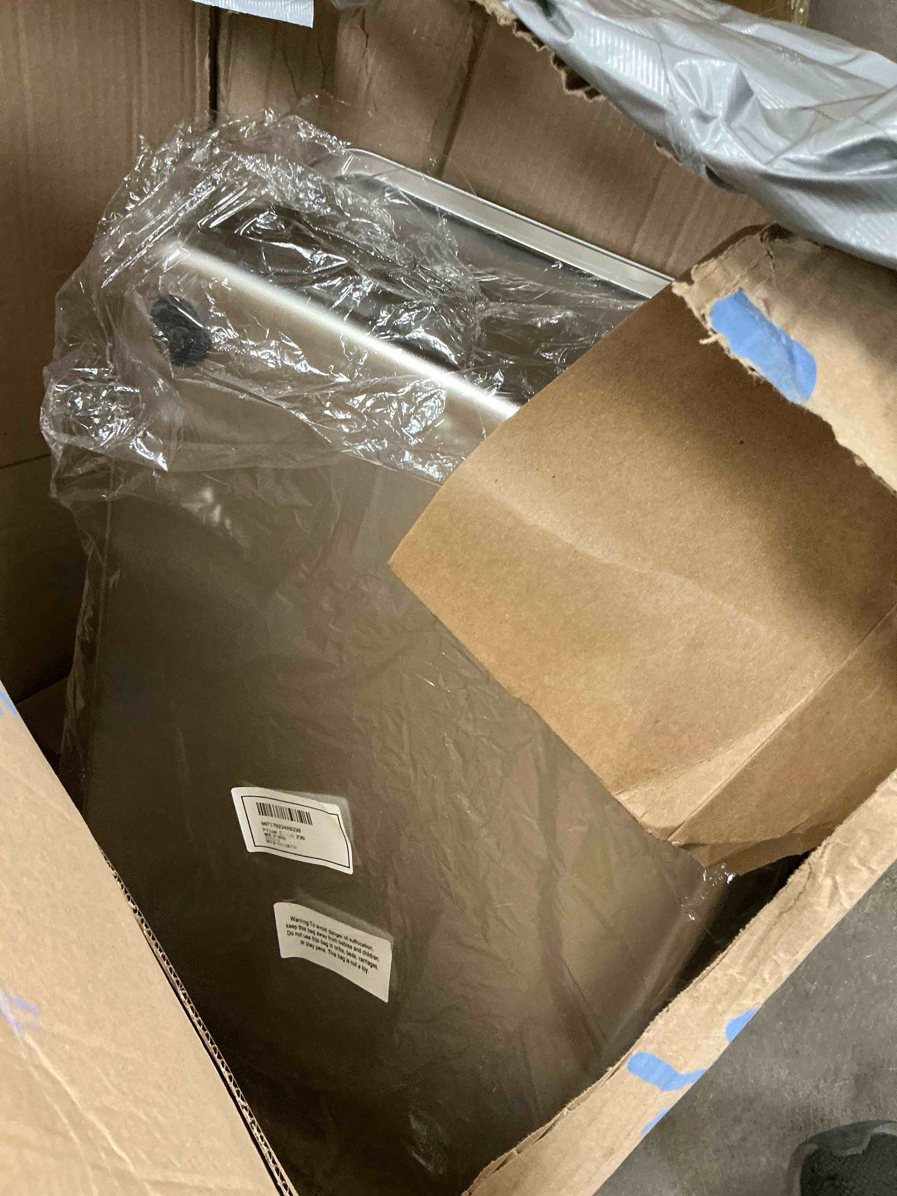 https://s3.amazonaws.com/lotting-images-prod/EmanualPiazza/PNK3441663_1759410041220.jpeg