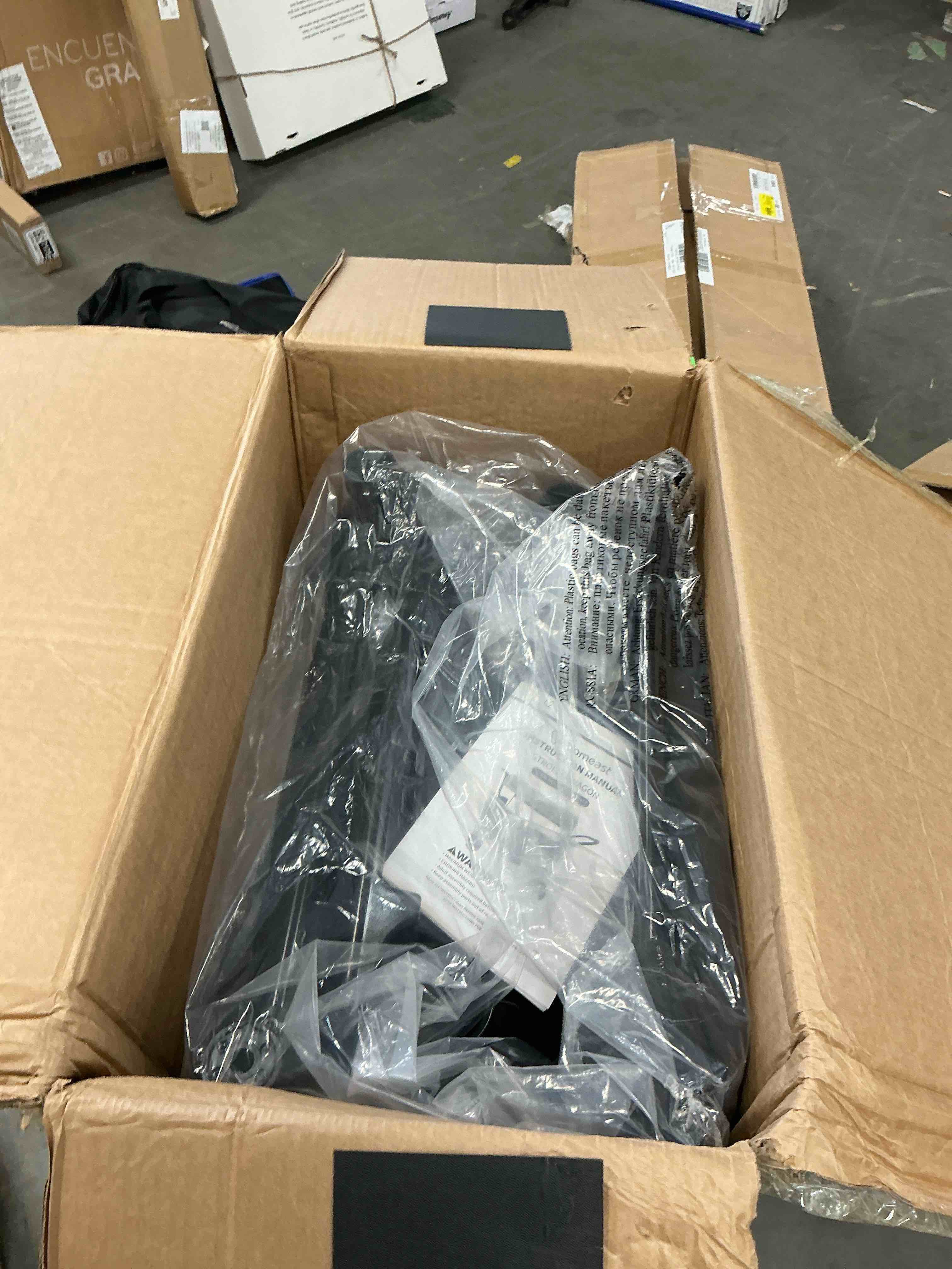 https://s3.amazonaws.com/lotting-images-prod/EmanualPiazza/PNK3441727_1759521788404.jpeg