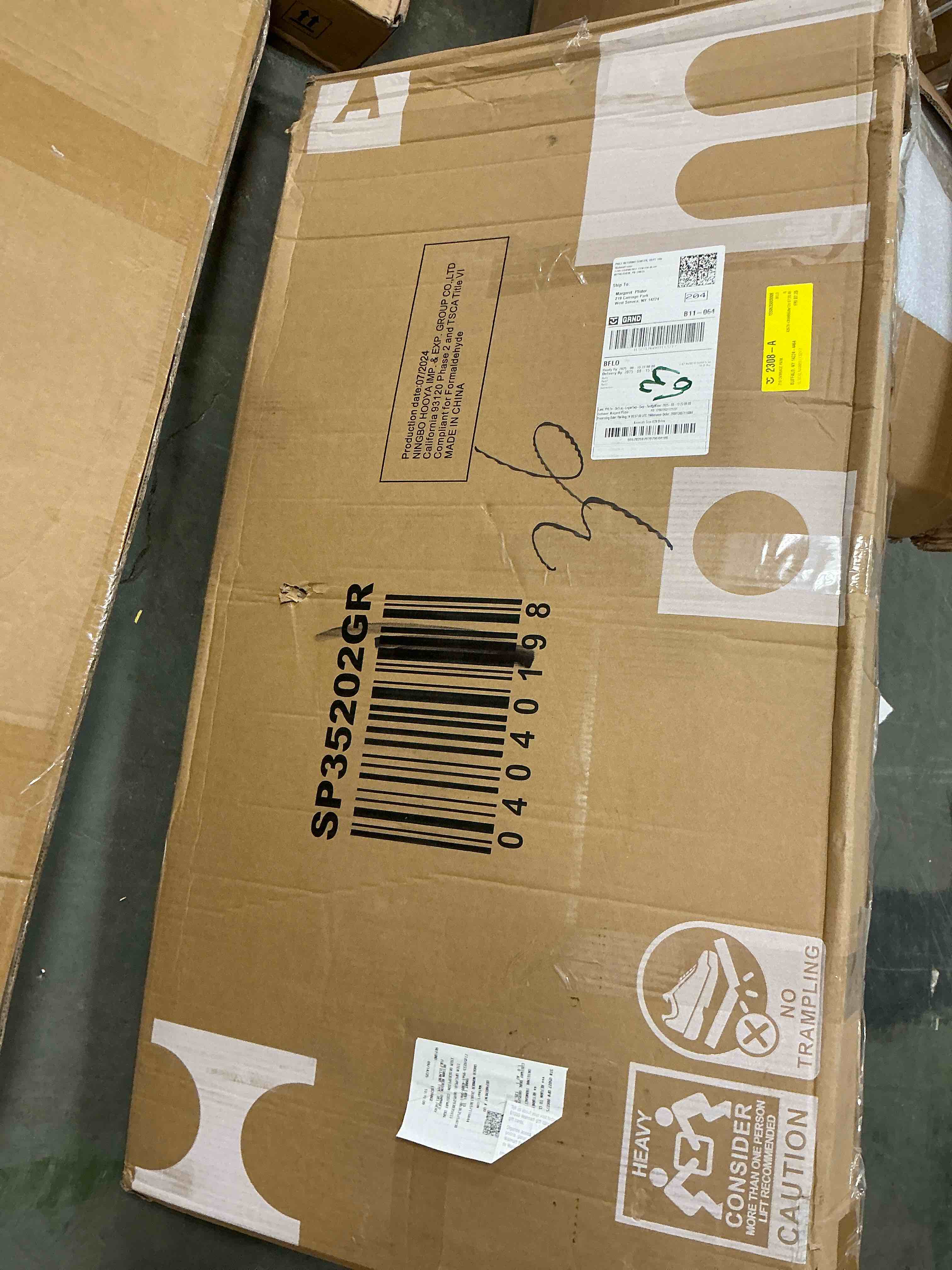https://s3.amazonaws.com/lotting-images-prod/EmanualPiazza/PNK3441741_1759519260708.jpeg