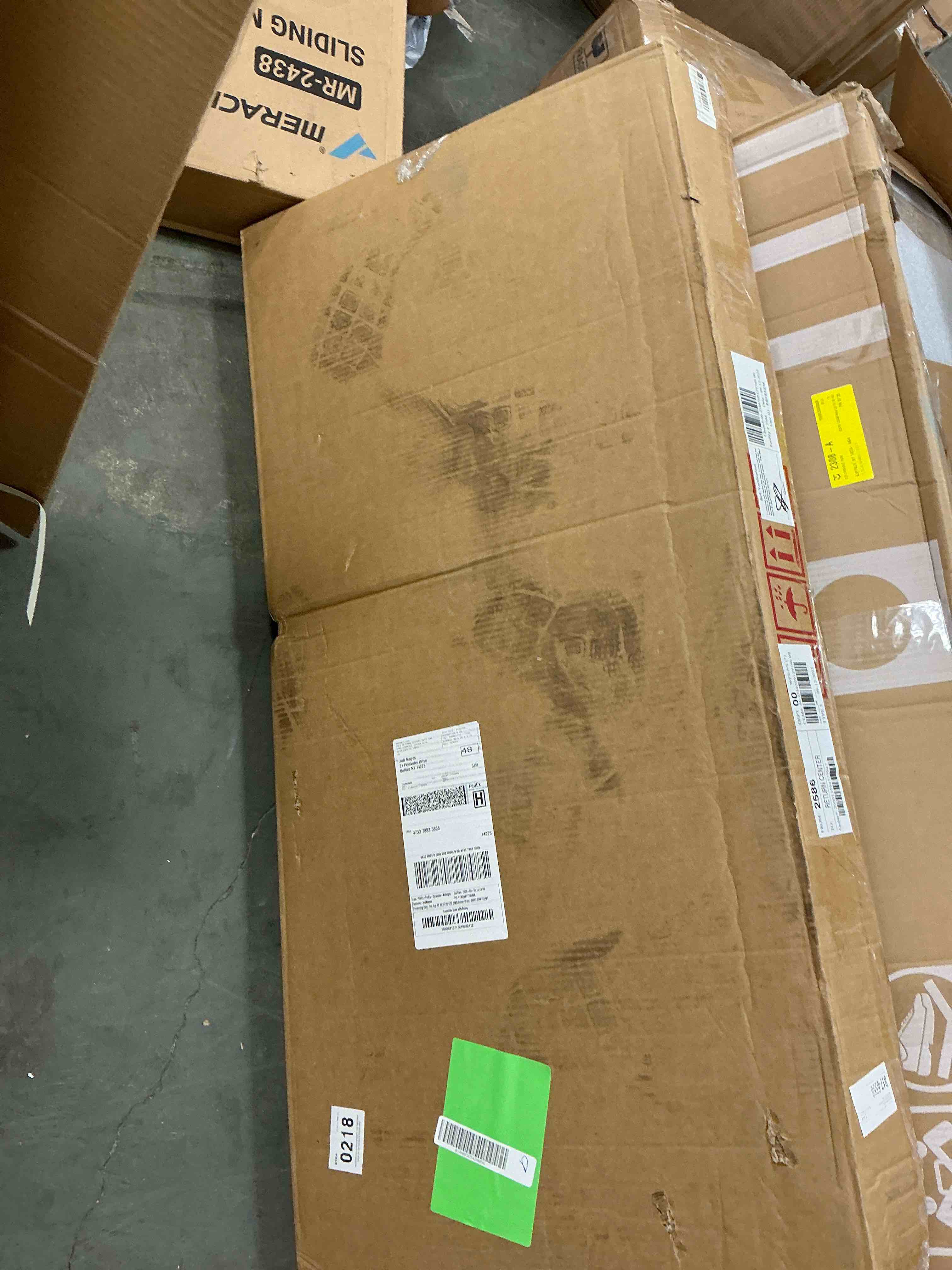 https://s3.amazonaws.com/lotting-images-prod/EmanualPiazza/PNK3441742_1759519152350.jpeg