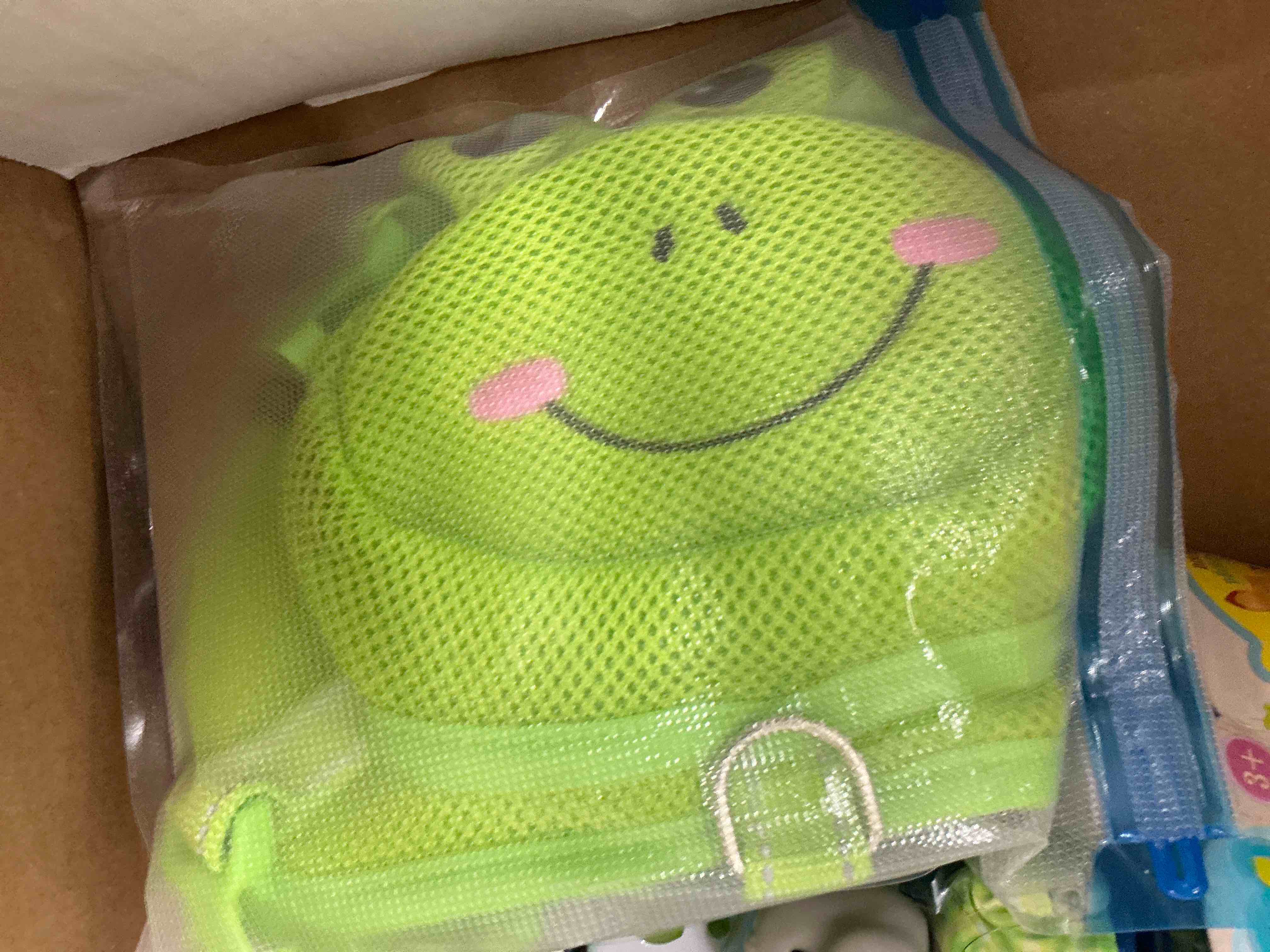 Condition photo showing Good Condition for IDOMIK Dog Backpack Harness, No-Pull Dog Backpack with D-Ring for Small Medium Dogs, Cute Self Carrier Backpack for Dogs to Wear, Adjustable Doggy Backpacks for Traveling Camping Hiking, Frog, M Medium Green Frog